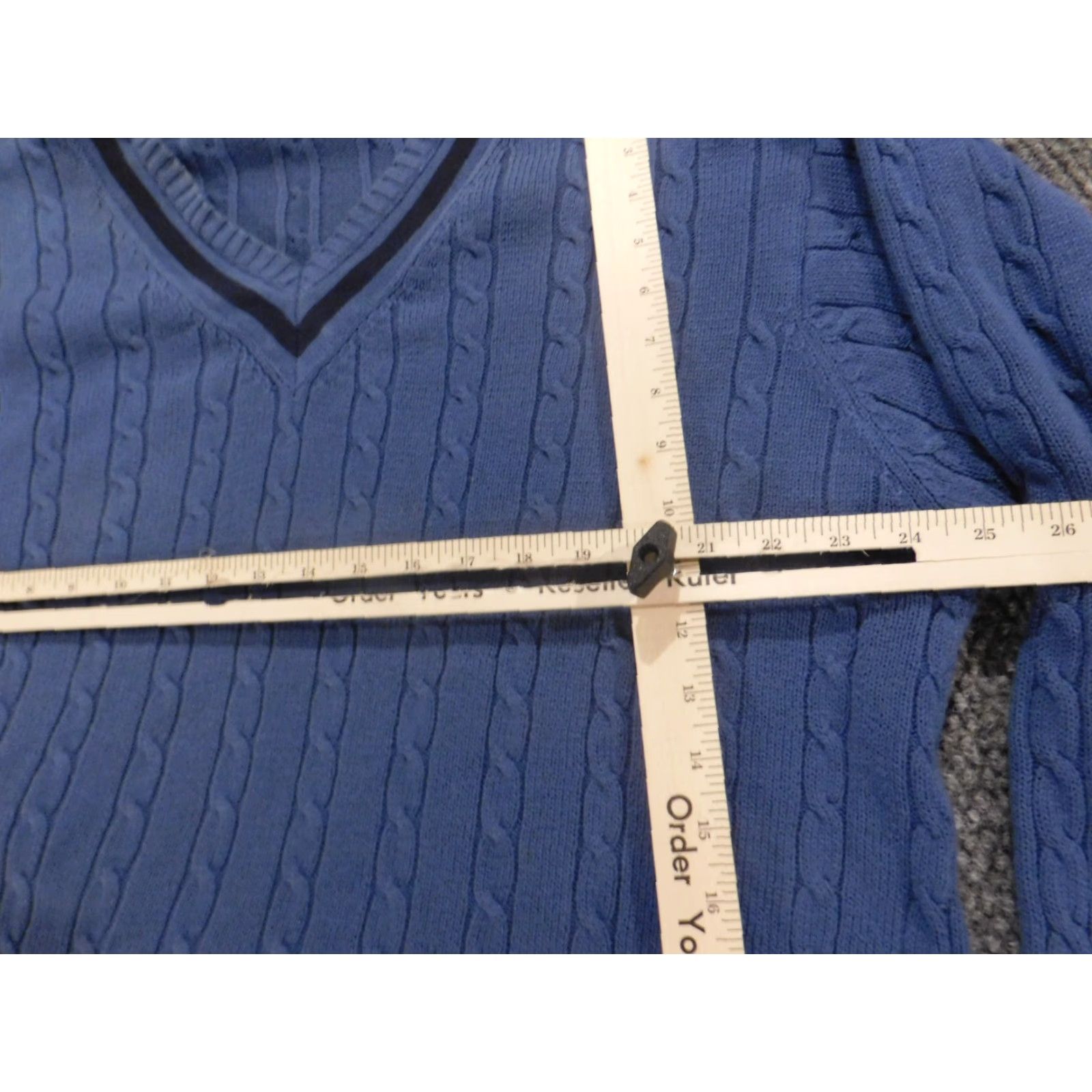 Izod IZOD Sweater Pullover V-Neck Long Sleeve Classic Knit Blue L Mens Regular Size Large Cotton Knit Solid Vintage No zipper Size US L / EU 52-54 / 3 - 5 Thumbnail