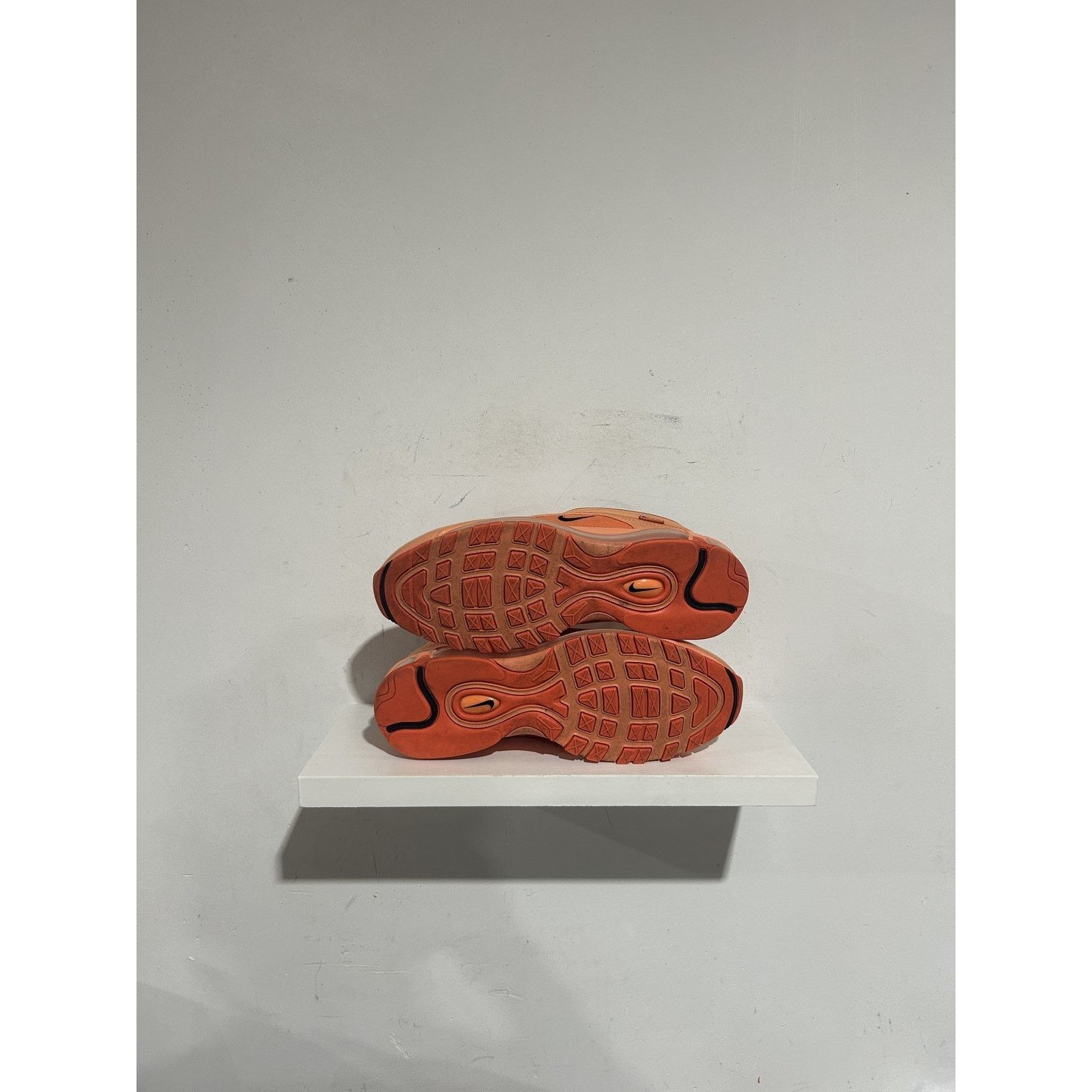 Nike NIKE AIR MAX 97 CITY SPECIAL LOS ANGELES SIZE 10 PREOWNED Size US 10 / EU 43 - 5 Thumbnail