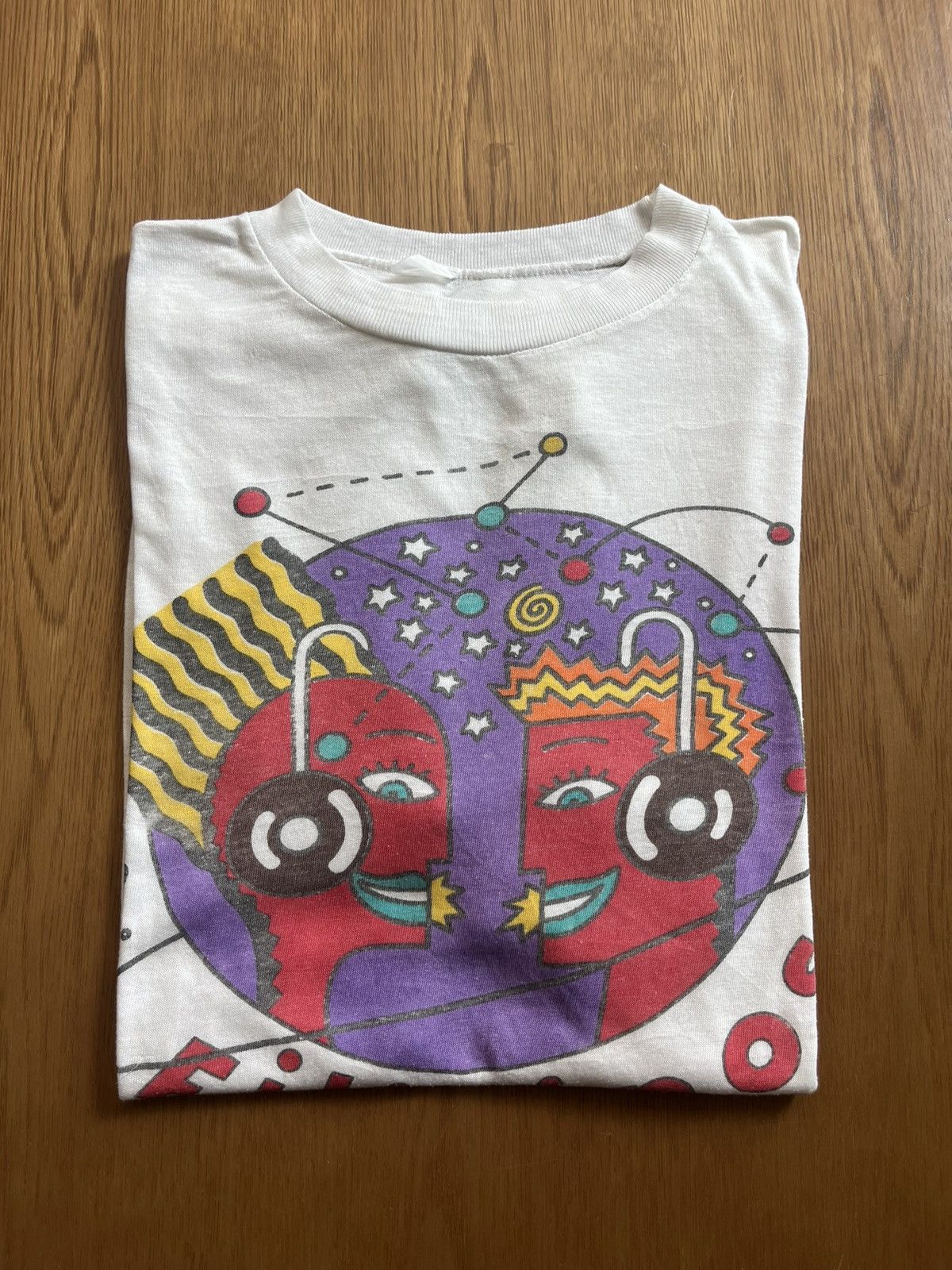 Arts & Science Vintage Filipinos Artwork Design 90’s Tshirt Size US XL / EU 56 / 4 - 1 Thumbnail