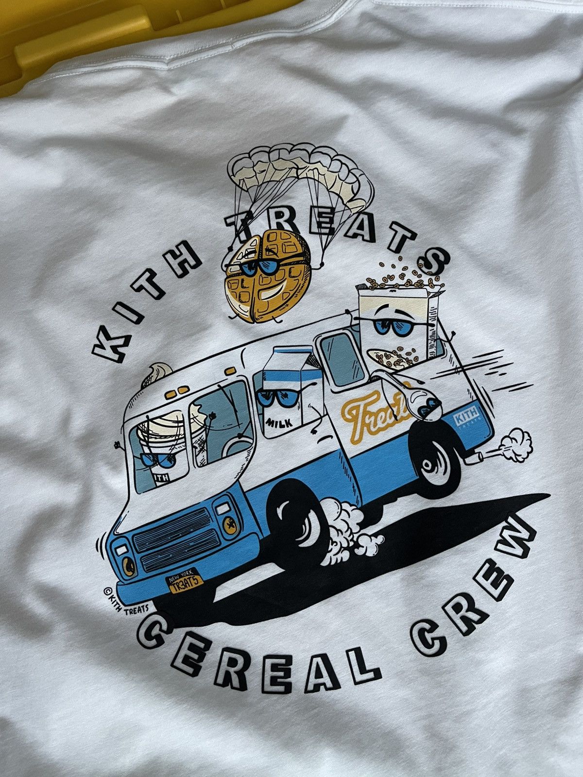 Kith KITH TREATS PARADE TEE NEW Size US XXL / EU 58 / 5 - 5 Thumbnail