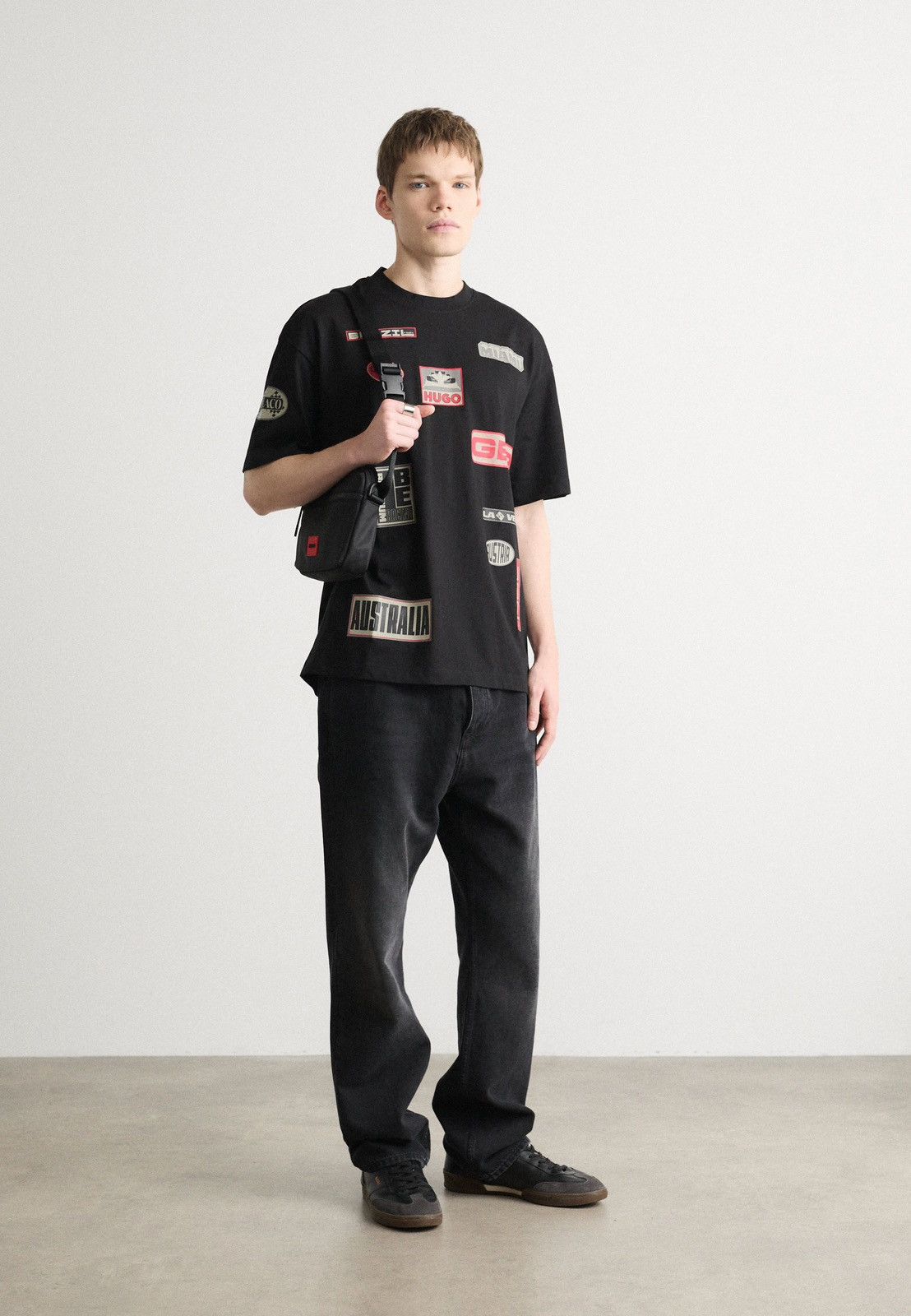 Hugo HUGO x Red Bull Racing Graphic Logo T-Shirt Black Size L NWT Size US L / EU 52-54 / 3 - 3 Thumbnail