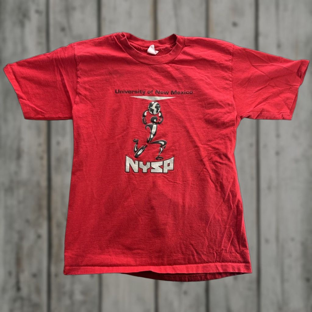 Vintage VINTAGE University of New Mexico T-Shirt Mens Large Cotton Red 90s NCAA Sportswear Size US L / EU 52-54 / 3 - 1 Thumbnail