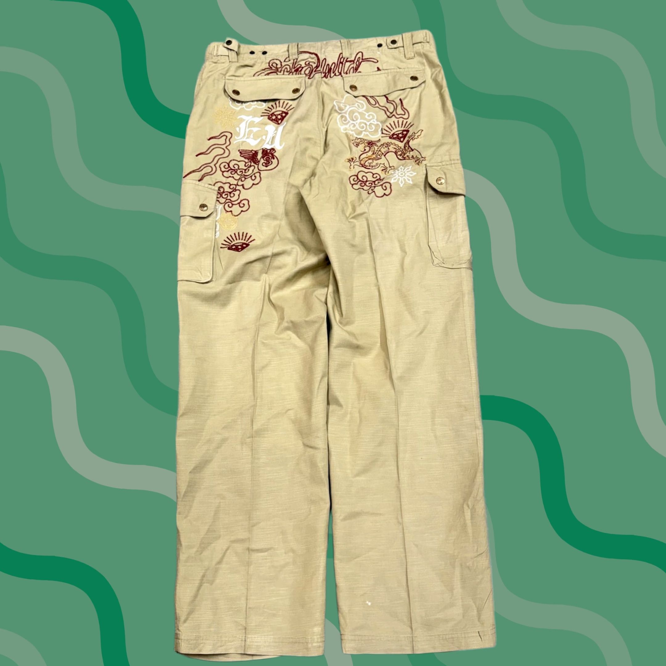 Ecko Unltd. Ecko Unltd Pants Mens 36x30 Beige Cargo Baggy Wide-Leg Dragon Embroidered Y2K Pants Mens Wide-Leg Cargo Beige Dragon Embroidered 36x30 Mens Boys? Size US 36 / EU 52 - 1 Thumbnail