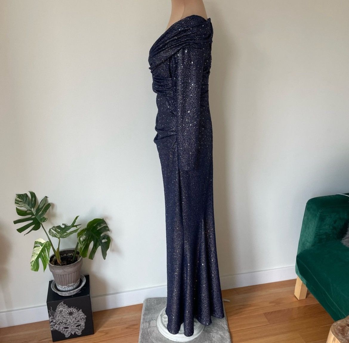 Other Talbot Runhof Glitter Sequin Off The Shoulder Metallic Gown Size M / US 6-8 / IT 42-44 - 2 Thumbnail