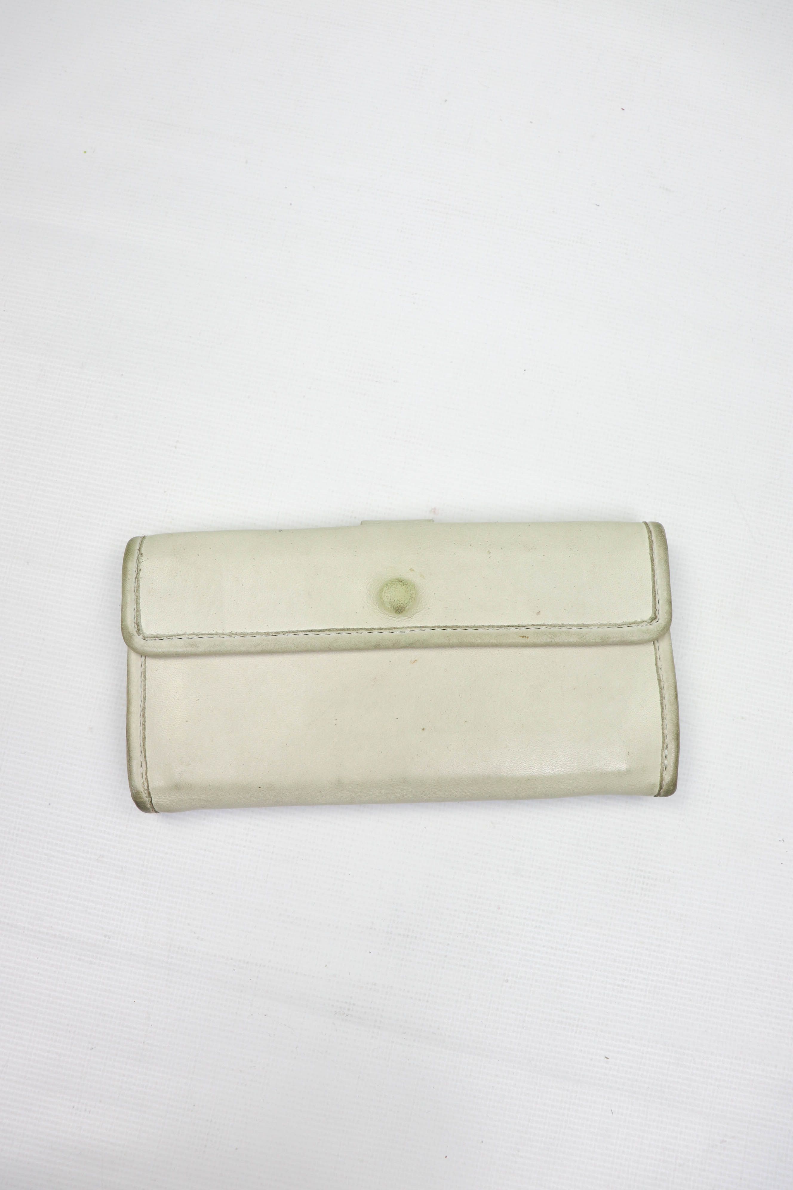 Armani Y2k Vintage Armani Exchange Distressed White Leather Wallet Size ONE SIZE - 2 Thumbnail