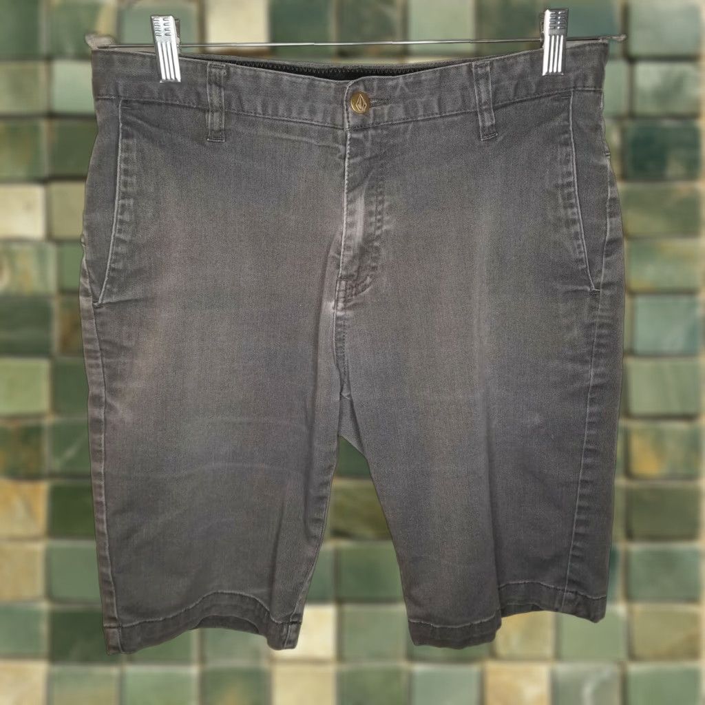 Volcom VOLCOM Men's Chino Shorts Size 30 Gray Corpo Class Regular Size US 30 / EU 46 - 1 Thumbnail
