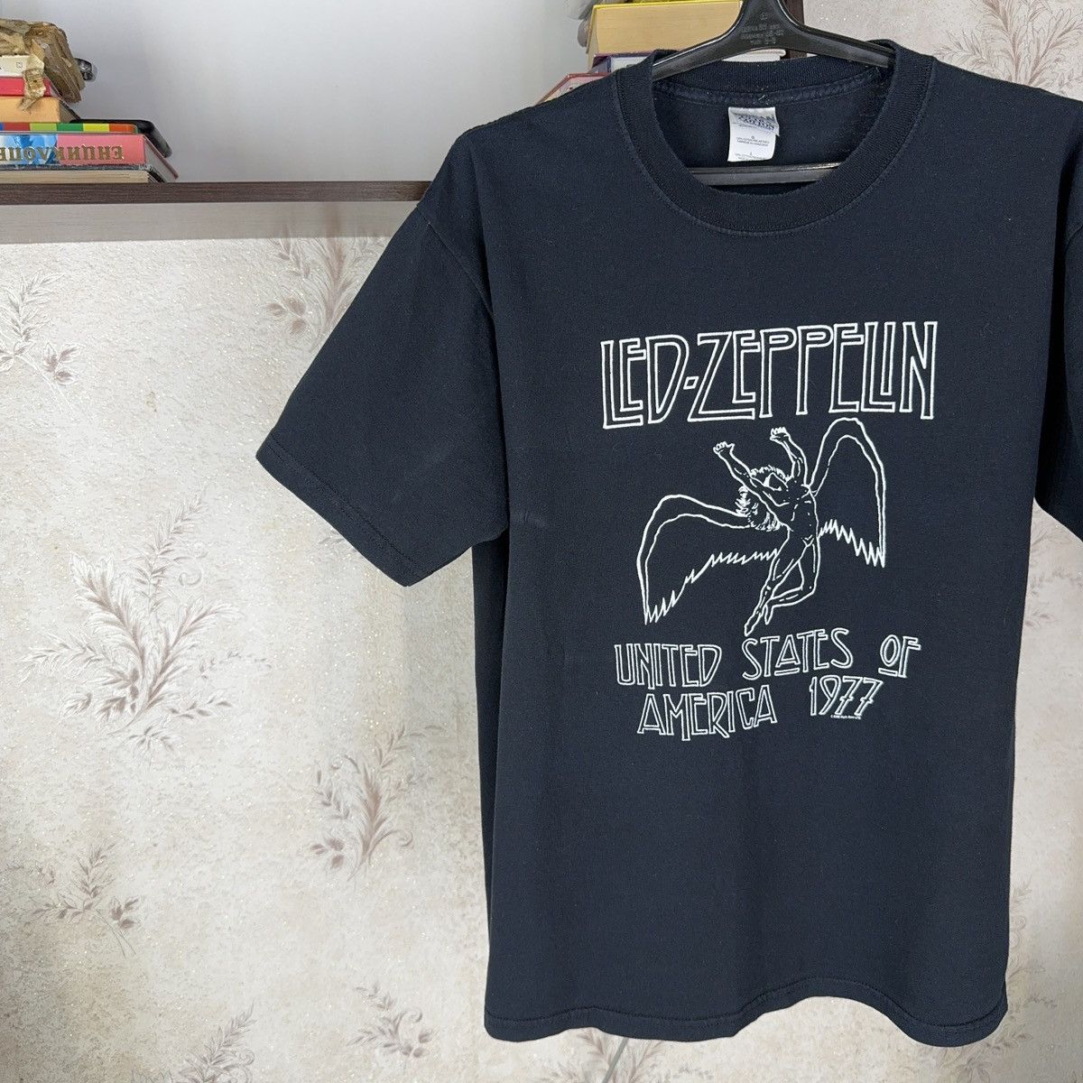Band Tees × Vintage Vintage Led Zeppelin T shirt 2000 Streetwear Black Rock L Size US L / EU 52-54 / 3 - 6 Thumbnail