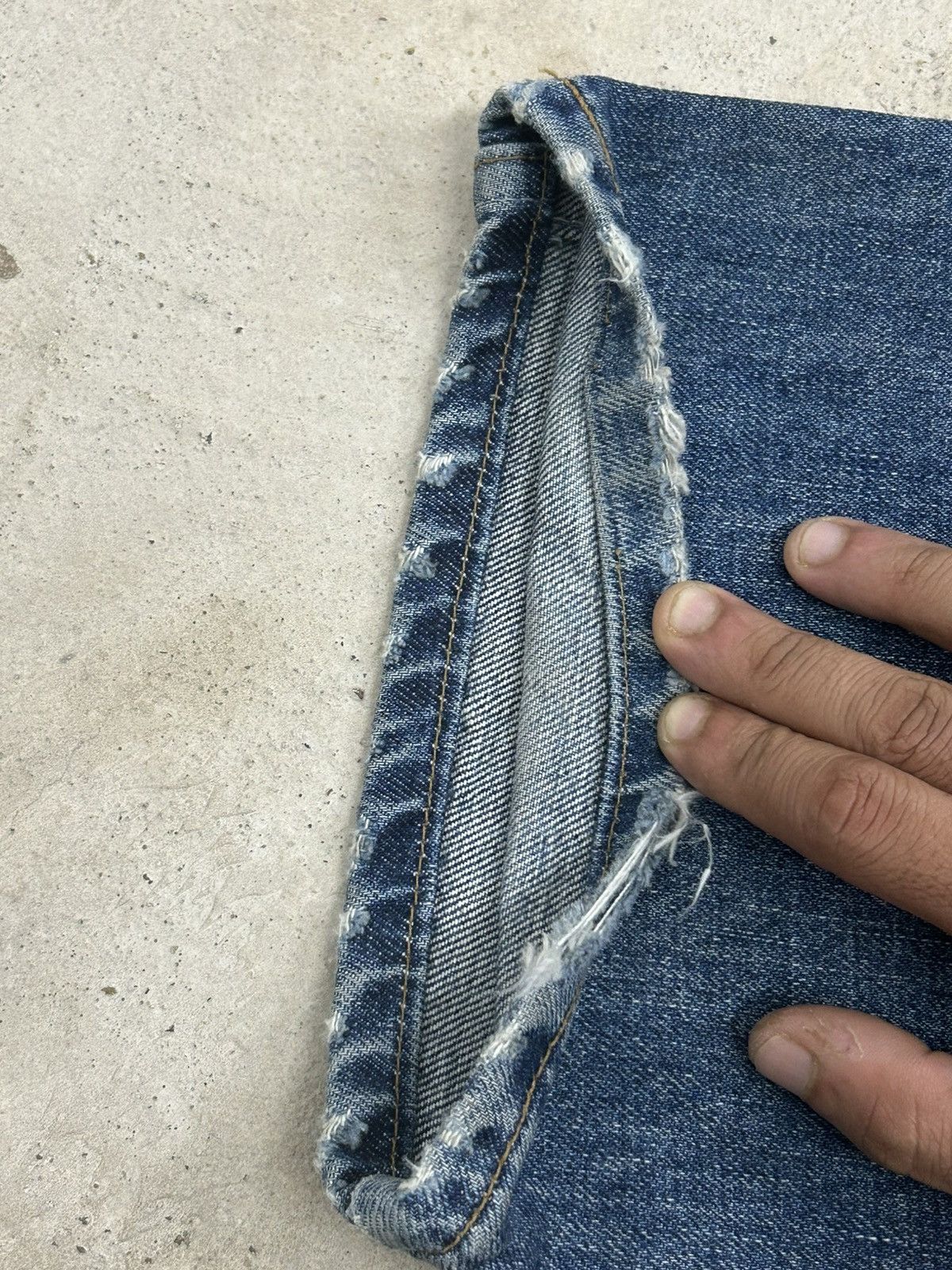 Levi's Vintage Clothing Levis 509 button fly distressed baggy Size US 31 - 14 Thumbnail