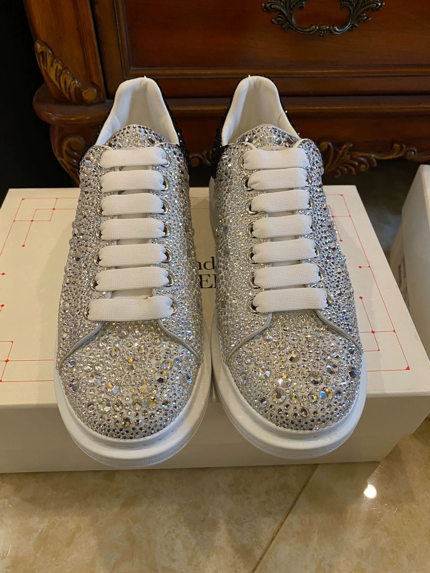 Alexander McQueen Alexander McQueen Crystal Allover Sneaker 41/42 Size US 8 / EU 41 - 1 Thumbnail