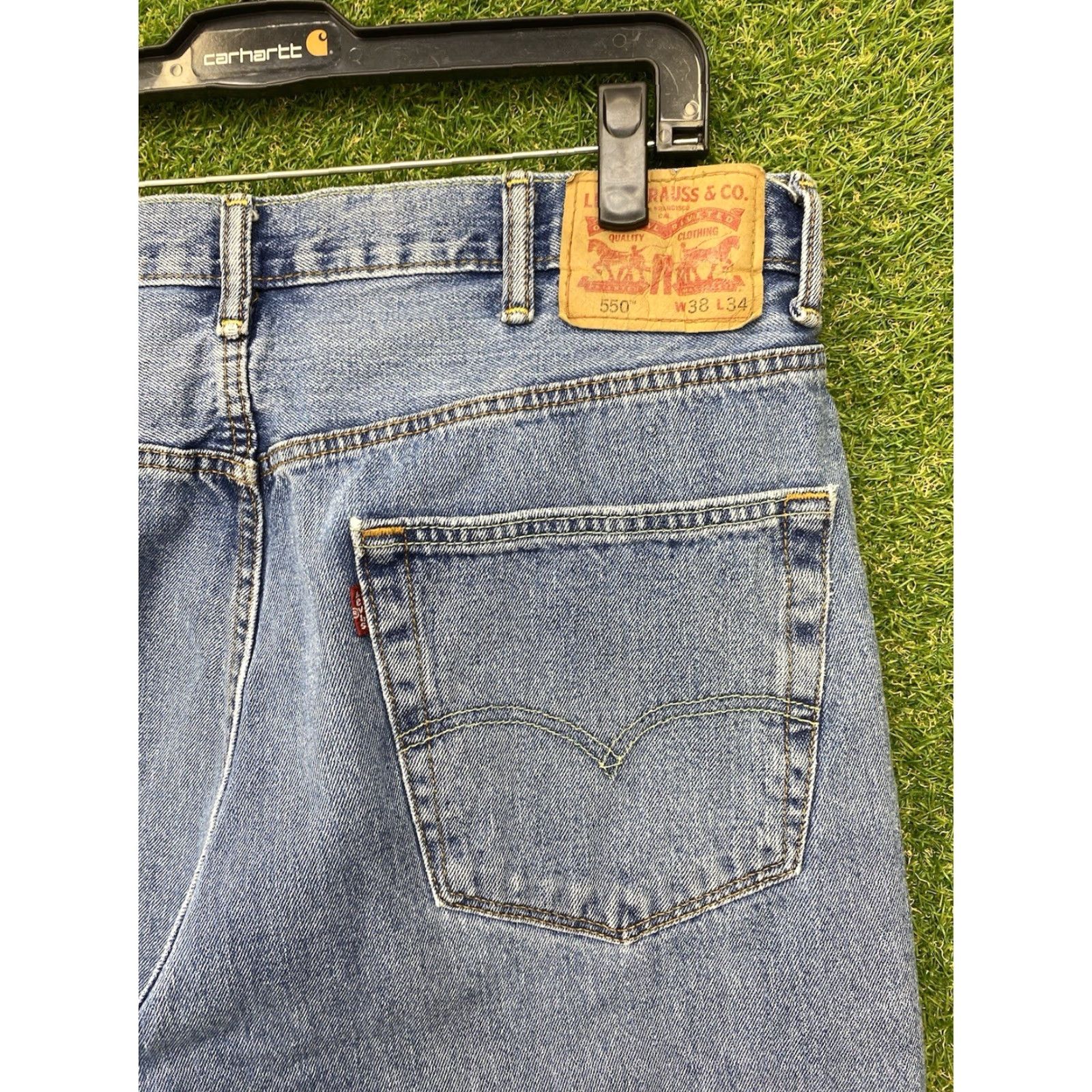 Levi's VINTAGE Levi's 550 Jeans 38x34 Relaxed Fit Tapered Light Wash Denim Mens Size US 38 / EU 54 - 3 Thumbnail