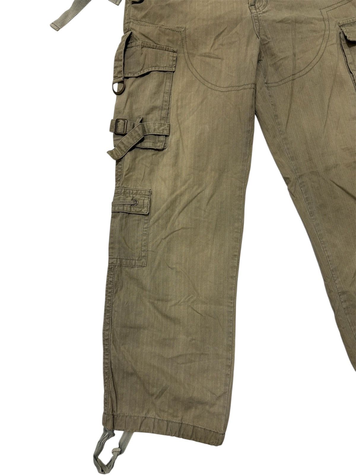 Japanese Brand Multi pocket cargo pants Size US 35 - 4 Thumbnail
