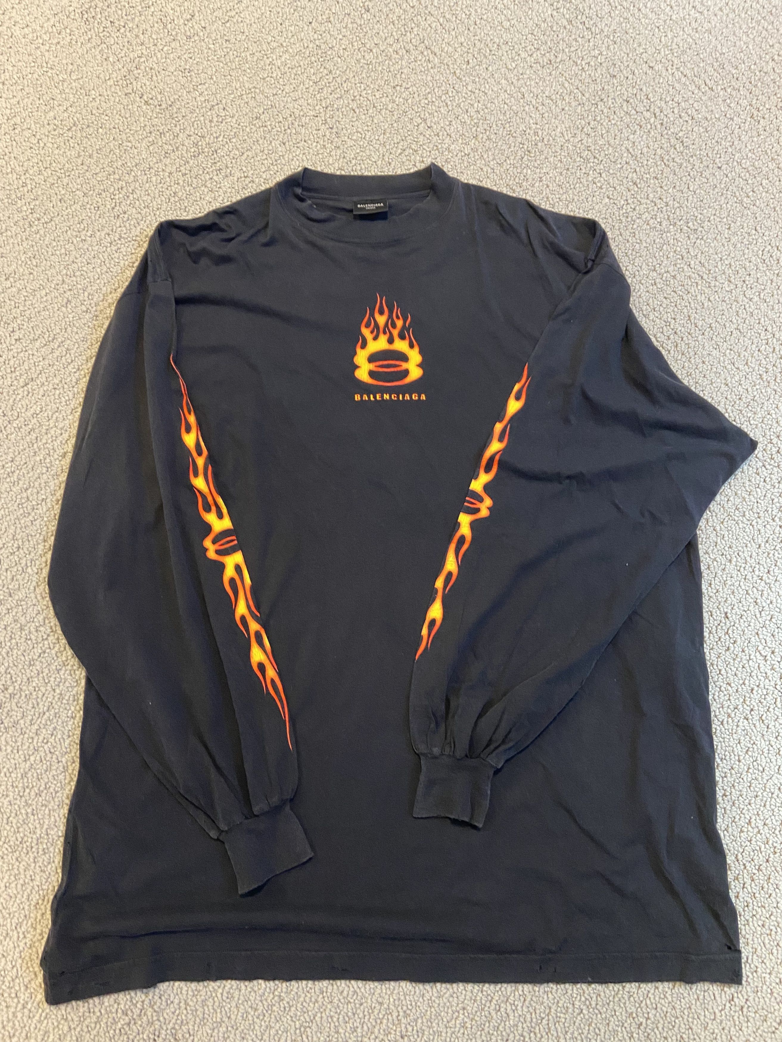 Balenciaga BALENCIAGA MEN'S UNITY LOGO FLAME LONG SLEEVE T-SHIRT Size US L / EU 52-54 / 3 - 3 Thumbnail