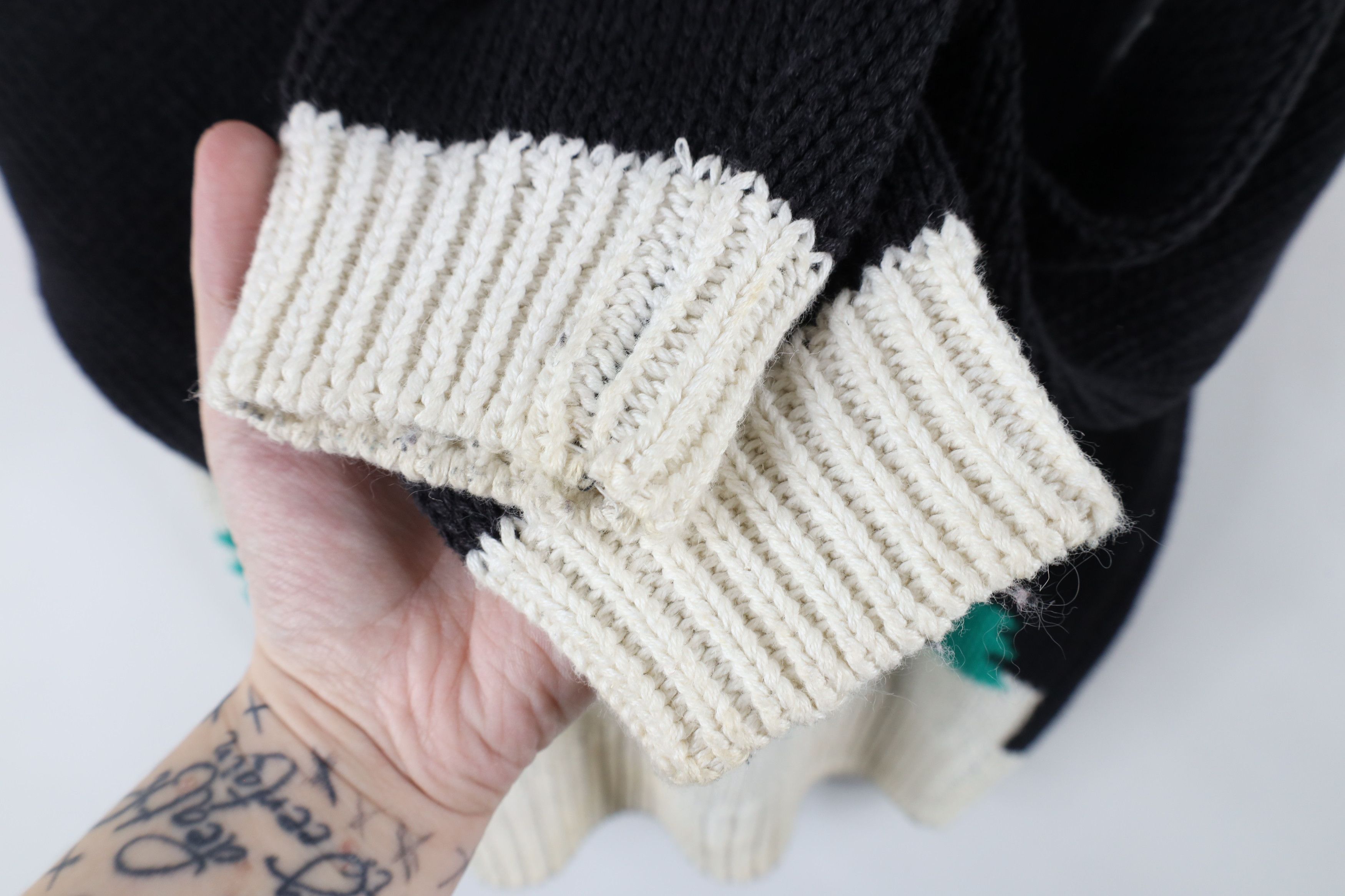 Vintage Vintage 90s Streetwear Christmas Reindeer Knit Sweater Size M / US 6-8 / IT 42-44 - 8 Thumbnail