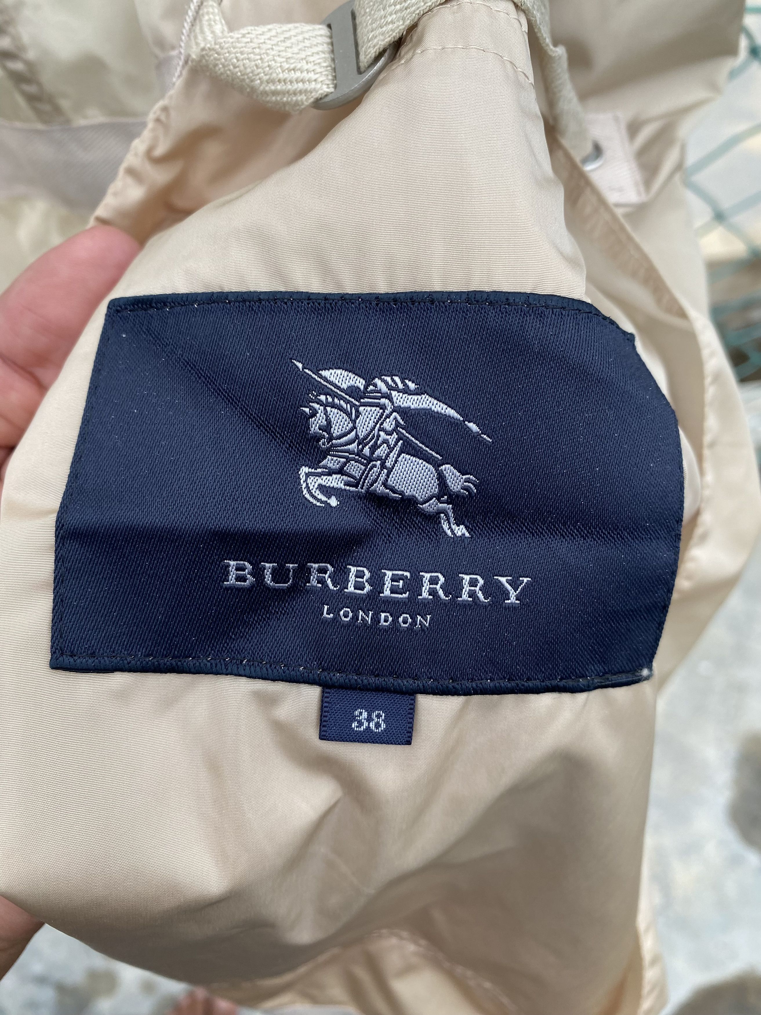 Burberry Burberry London light layer jacket Size M / US 6-8 / IT 42-44 - 8 Thumbnail
