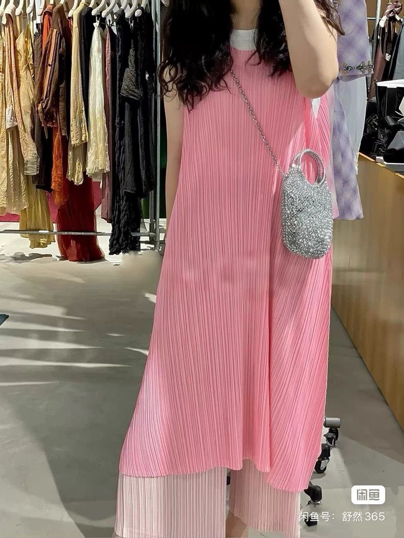 Issey Miyake Issey Miyake size:3 Pink sleeveless pleated dress Size XS / US 0-2 / IT 36-38 - 9 Thumbnail