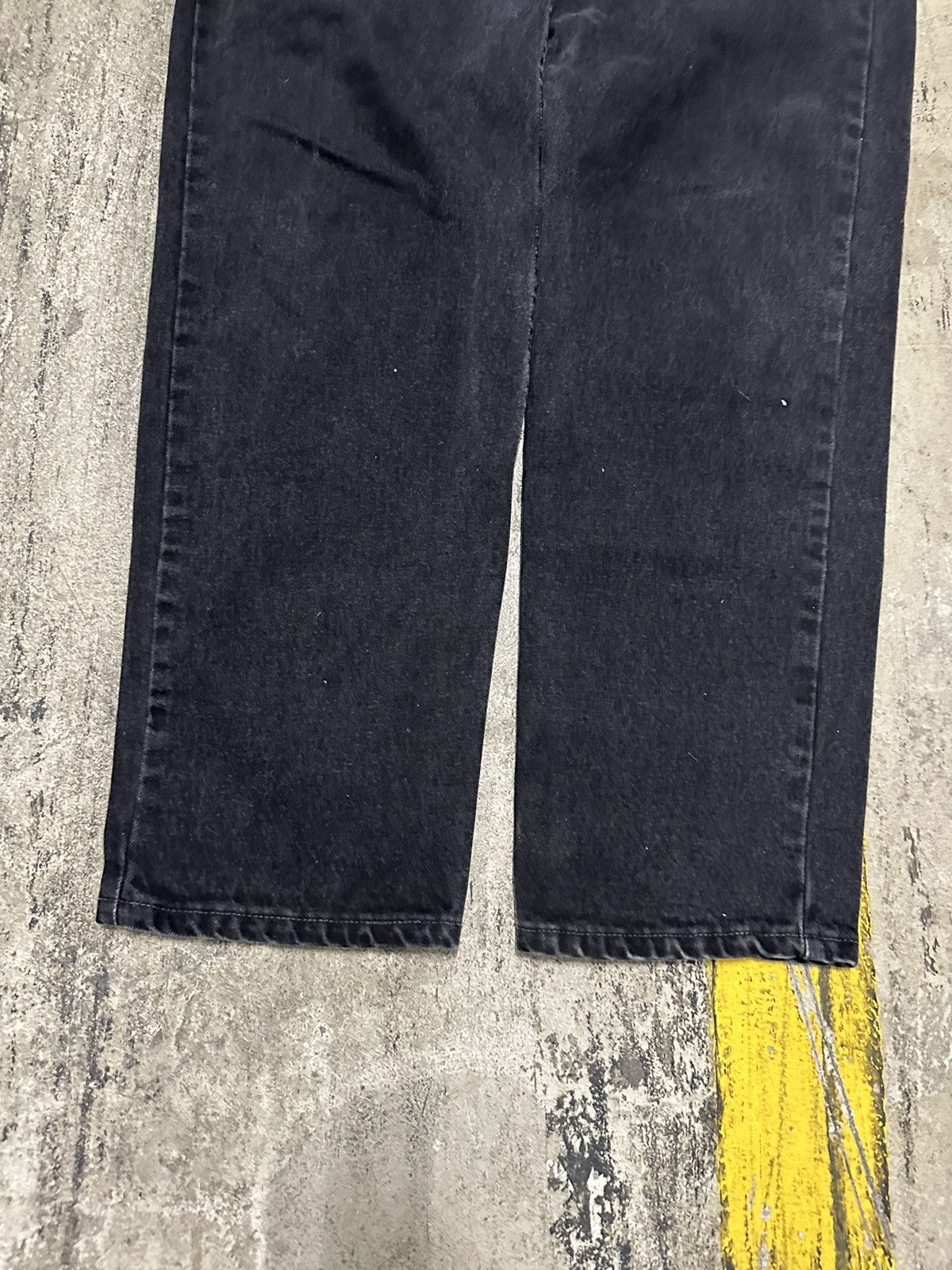 Levi's × Vintage Vintage Levi’s 550 jeans Size US 34 / EU 50 - 8 Thumbnail