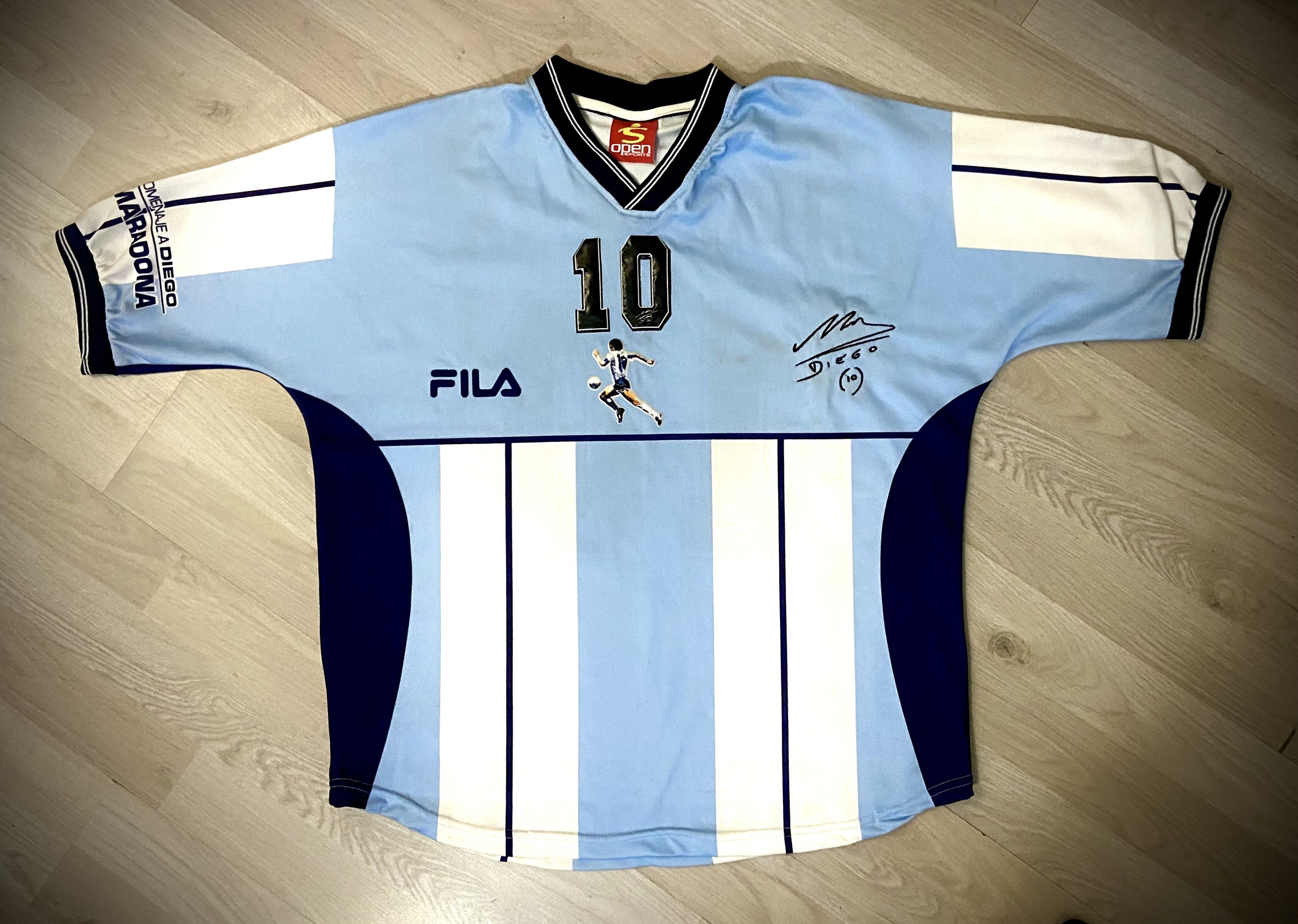 Fila "Diego Maradona Tribute Jersey by Fila - Number 10 Design Size US S / EU 44-46 / 1 - 1 Thumbnail