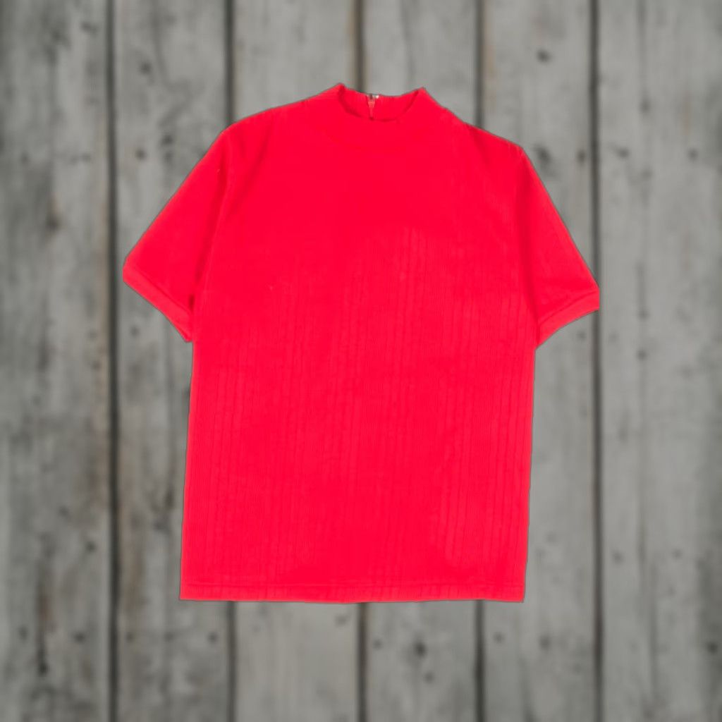 Vintage VINTAGE Red Ribbed Sleeveless Mock Neck Top Small Women's Retro Chic Shirt Women’s Small red ribbed sleeveless mock neck top Size S / US 4 / IT 40 - 1 Thumbnail
