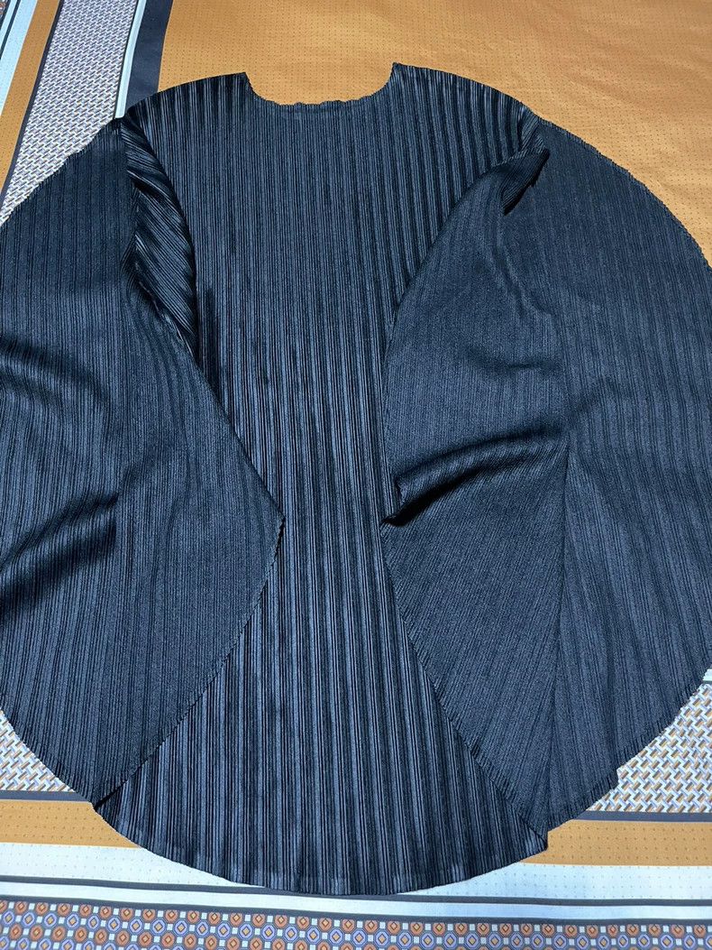 Issey Miyake Issey Miyake Black ribbed top with round plates Size L / US 10 / IT 46 - 5 Thumbnail