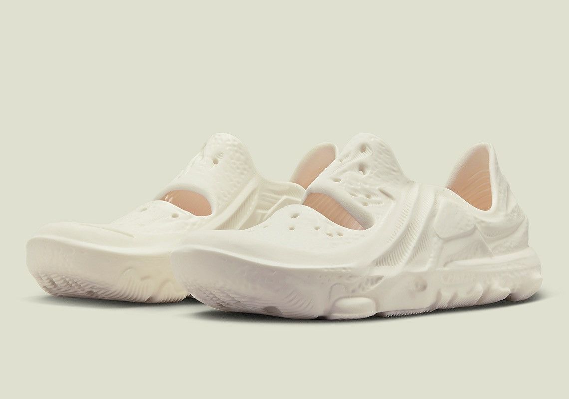 Nike DM0886-100 NiKE iSPA UNiVERSAL CLOG NATURAL WHiTE GORPCORE Size US 10 / EU 43 - 2 Thumbnail