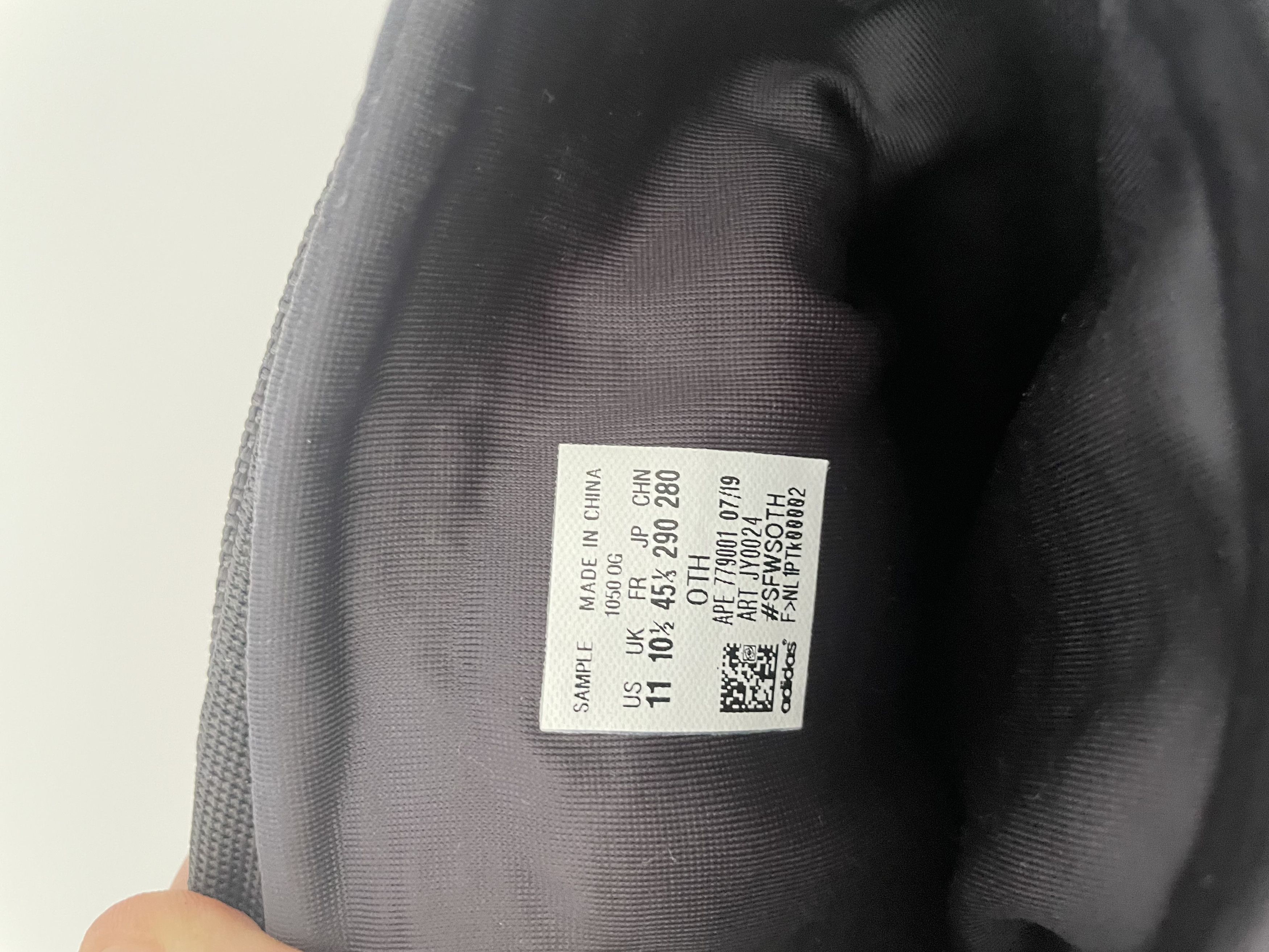 Yeezy Yeezy 1050 V1 Size US 11 / EU 44 - 7 Thumbnail