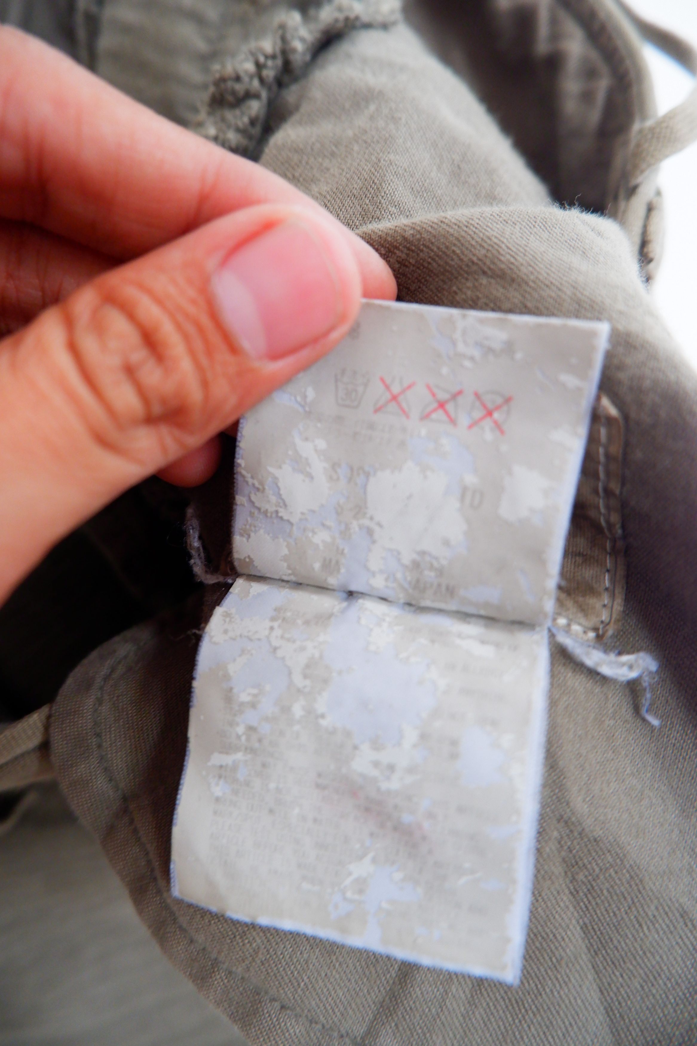 Maison MIHARA YASUHIRO Vintage Miharayasuhiro Reconstructed Cargo Shorts Size US 30 / EU 46 - 10 Thumbnail