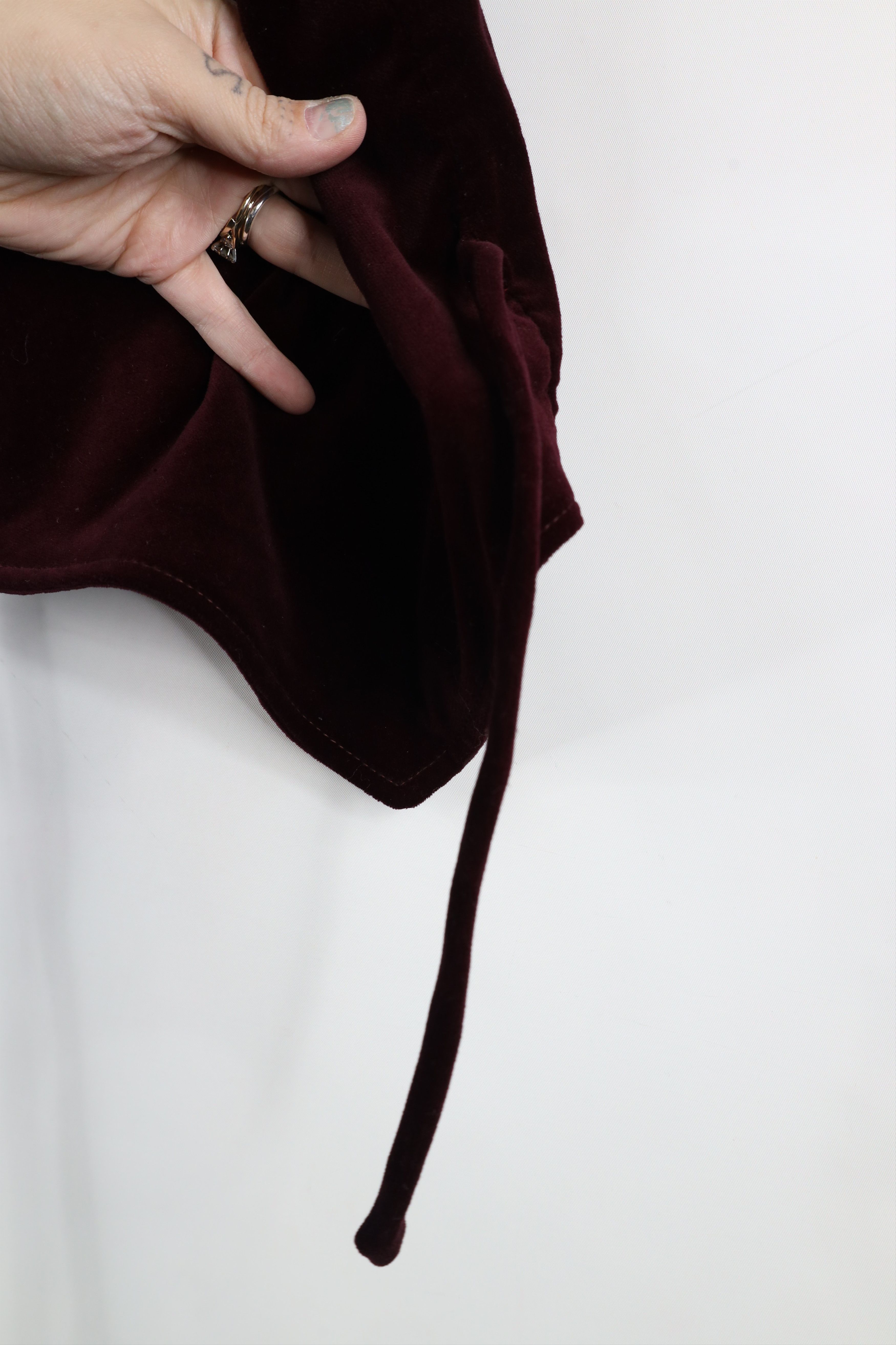 Vintage Vintage 60s 70s Streetwear Velour Tie Back Vest Burgundy USA Size XL / US 12-14 / IT 48-50 - 7 Thumbnail