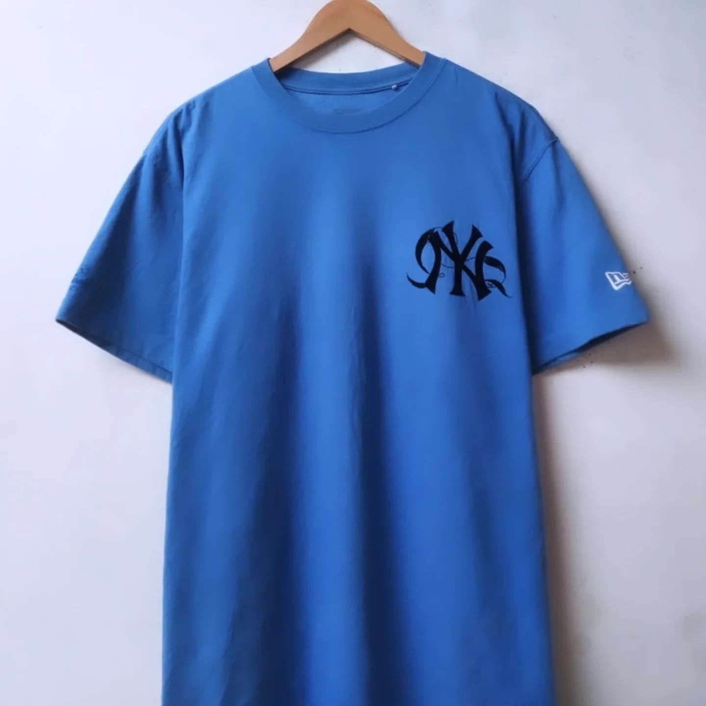 New Era NEW ERA X BTS NY Black Swan Tshirt Size US L / EU 52-54 / 3 - 3 Thumbnail