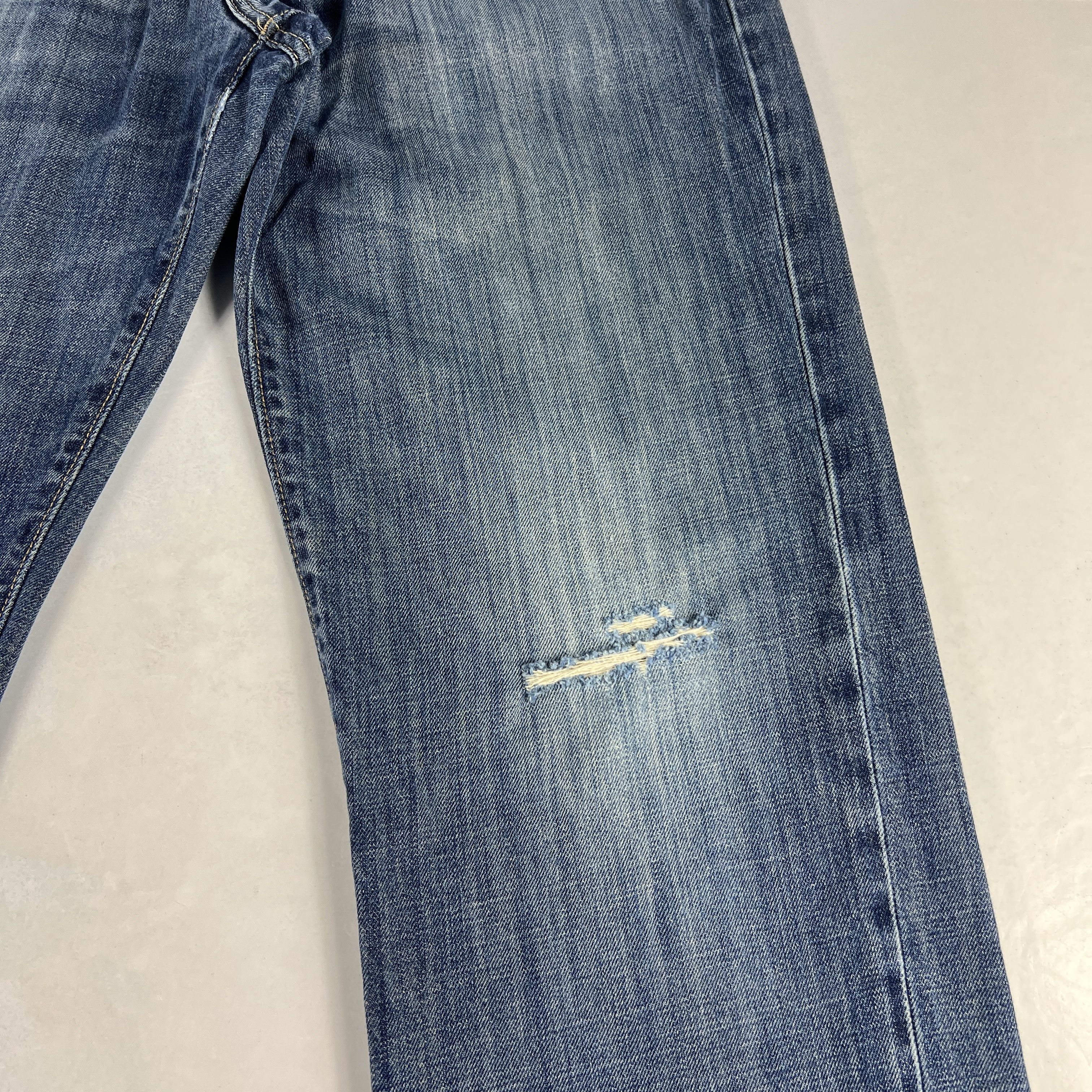 Lucky Brand Lucky Brand Jeans 221 Straight Blue Faded Distressed Denim Size US 33 - 2 Thumbnail
