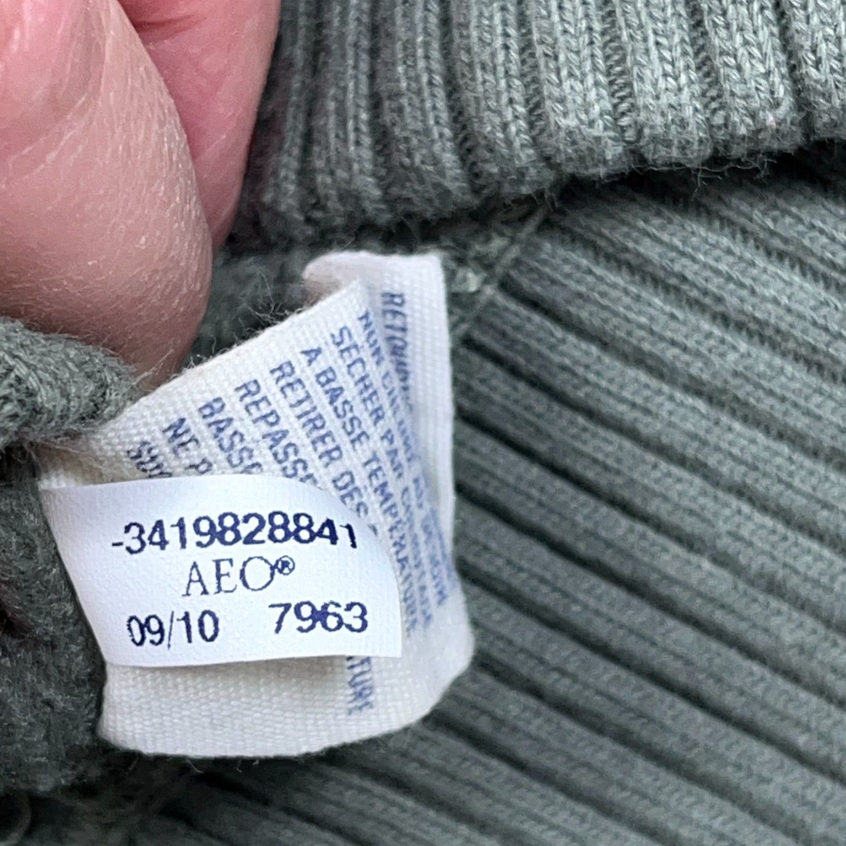 American Eagle Outfitters VINTAGE American Eagle Outfitters Hoodie Women L Olive Green Faded 2000s New York 90s Modern Preppy Casual Size L / US 10 / IT 46 - 6 Thumbnail