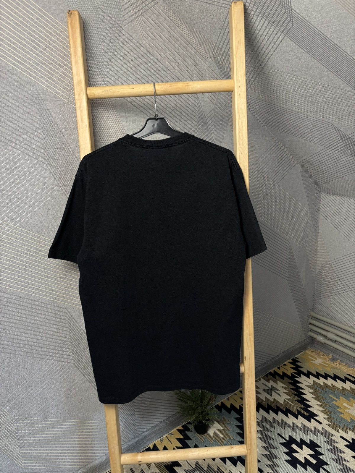Bape Bape Shark Rainbow t-shirt Size US XL / EU 56 / 4 - 2 Thumbnail