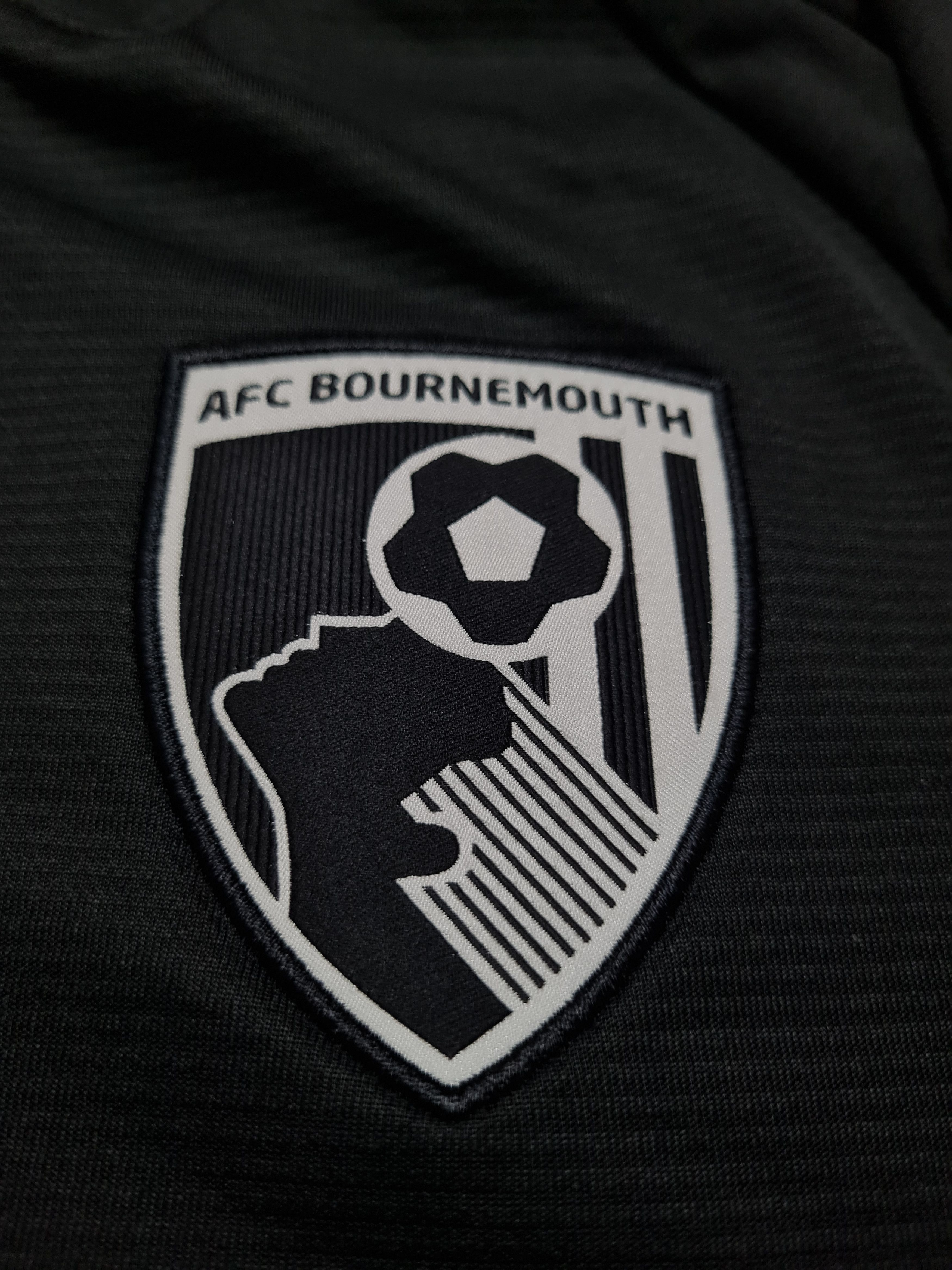 Umbro Jersey AFC Bournemouth Third Soccer Shirt 2022/2023 Umbro Size US M / EU 48-50 / 2 - 13 Thumbnail