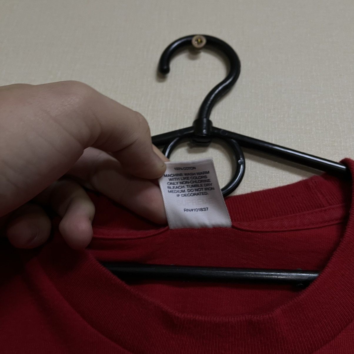 Supreme Supreme T Shirt Size US L / EU 52-54 / 3 - 7 Thumbnail