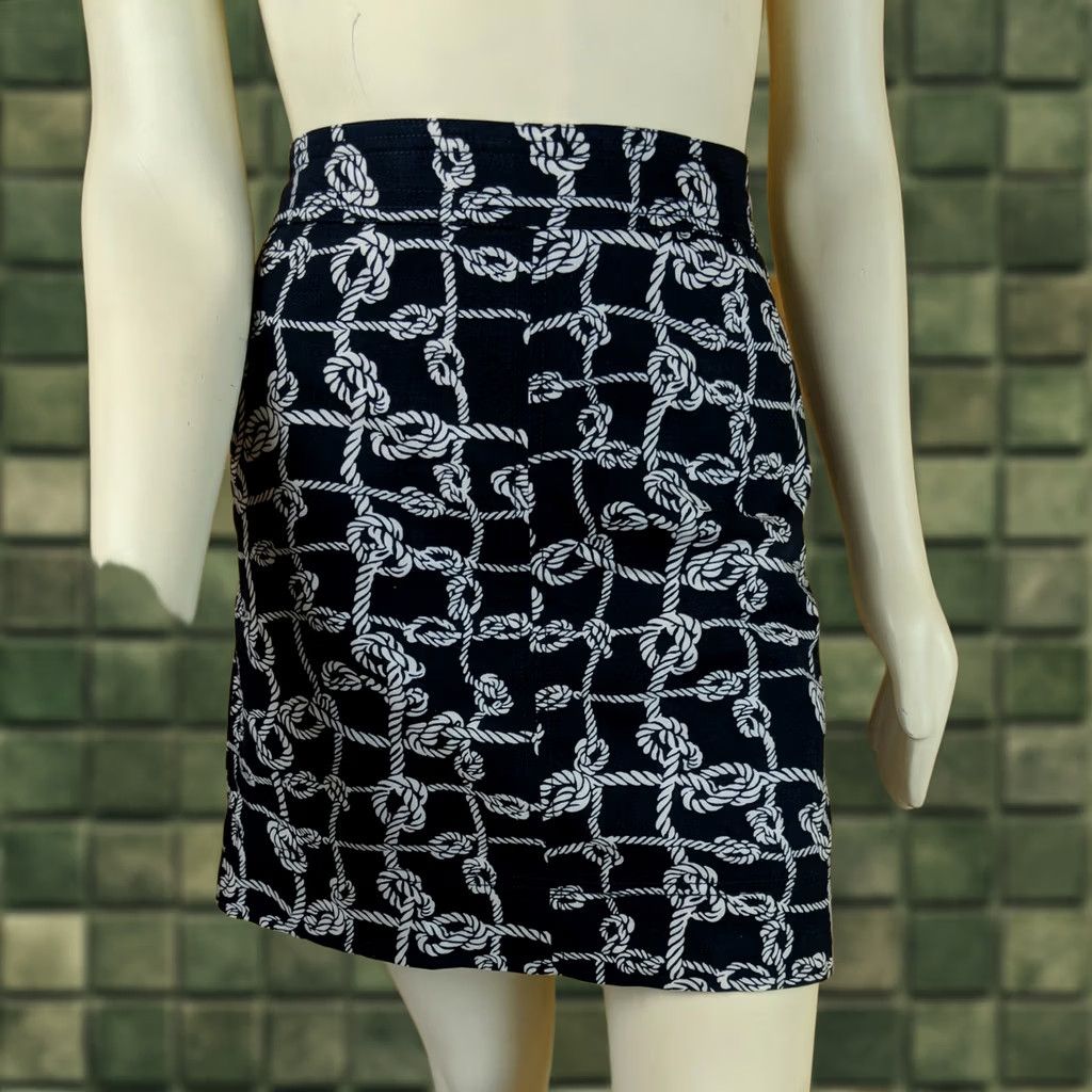 Talbots Talbots Skirt Navy White Rope Nautical Petite 10P A-Line Pockets Knee Length Womens Size 32" / US 10 / IT 46 - 1 Thumbnail