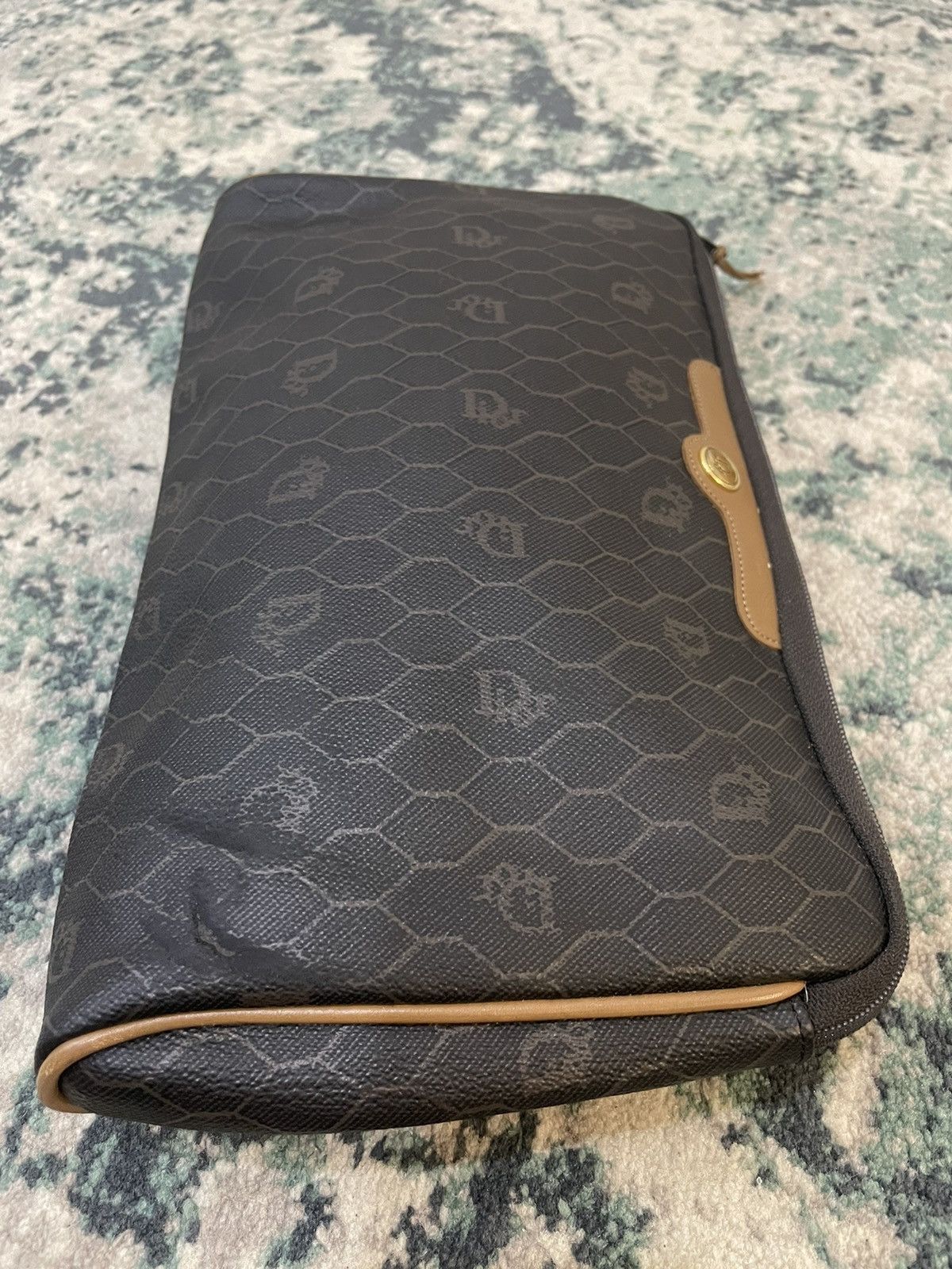 Dior 1990 - Dior Honey Comb Monogram Leather Clutch Bag Size ONE SIZE - 9 Thumbnail