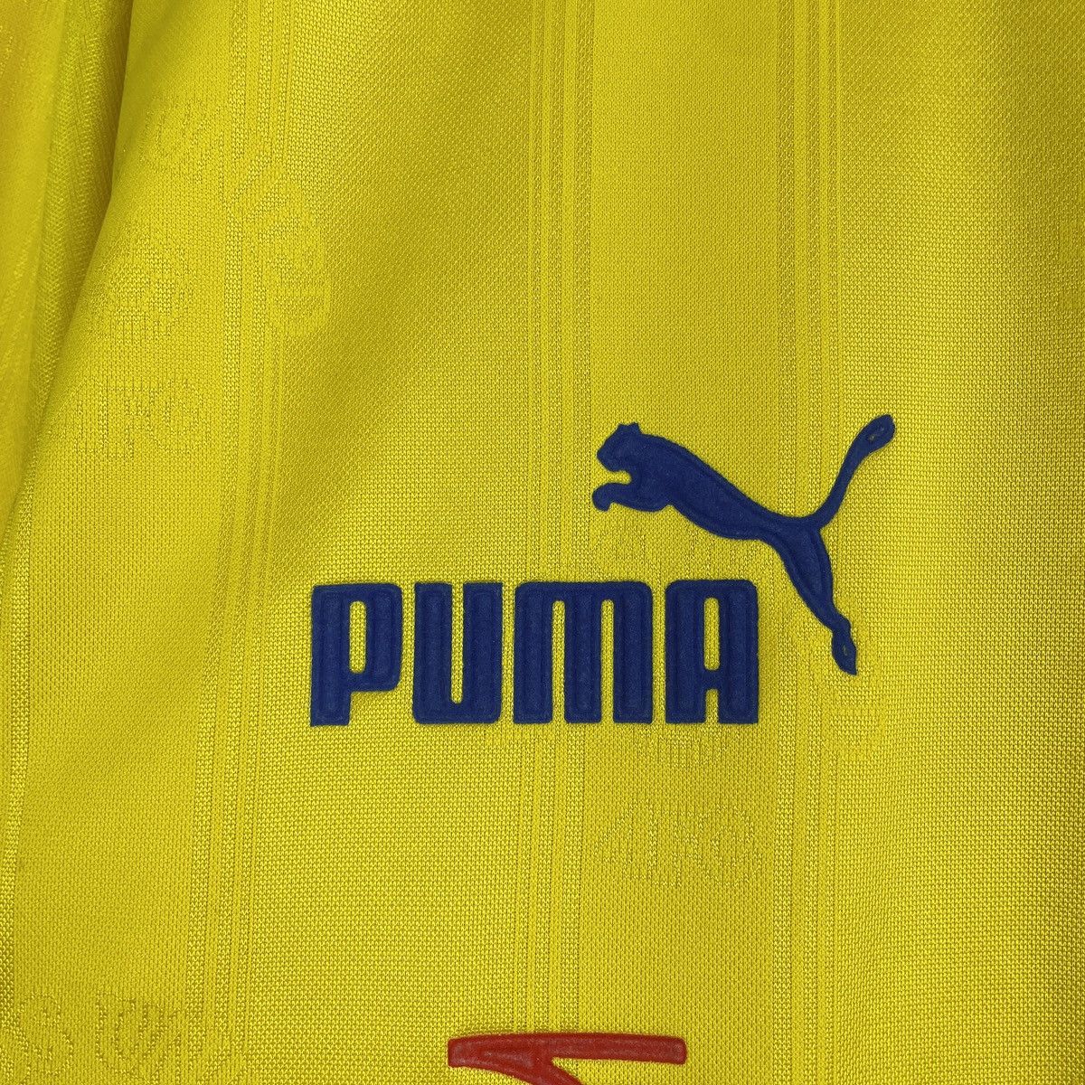 Puma Vintage Leeds United Puma Jersey Shirt Men size S Size US S / EU 44-46 / 1 - 6 Thumbnail