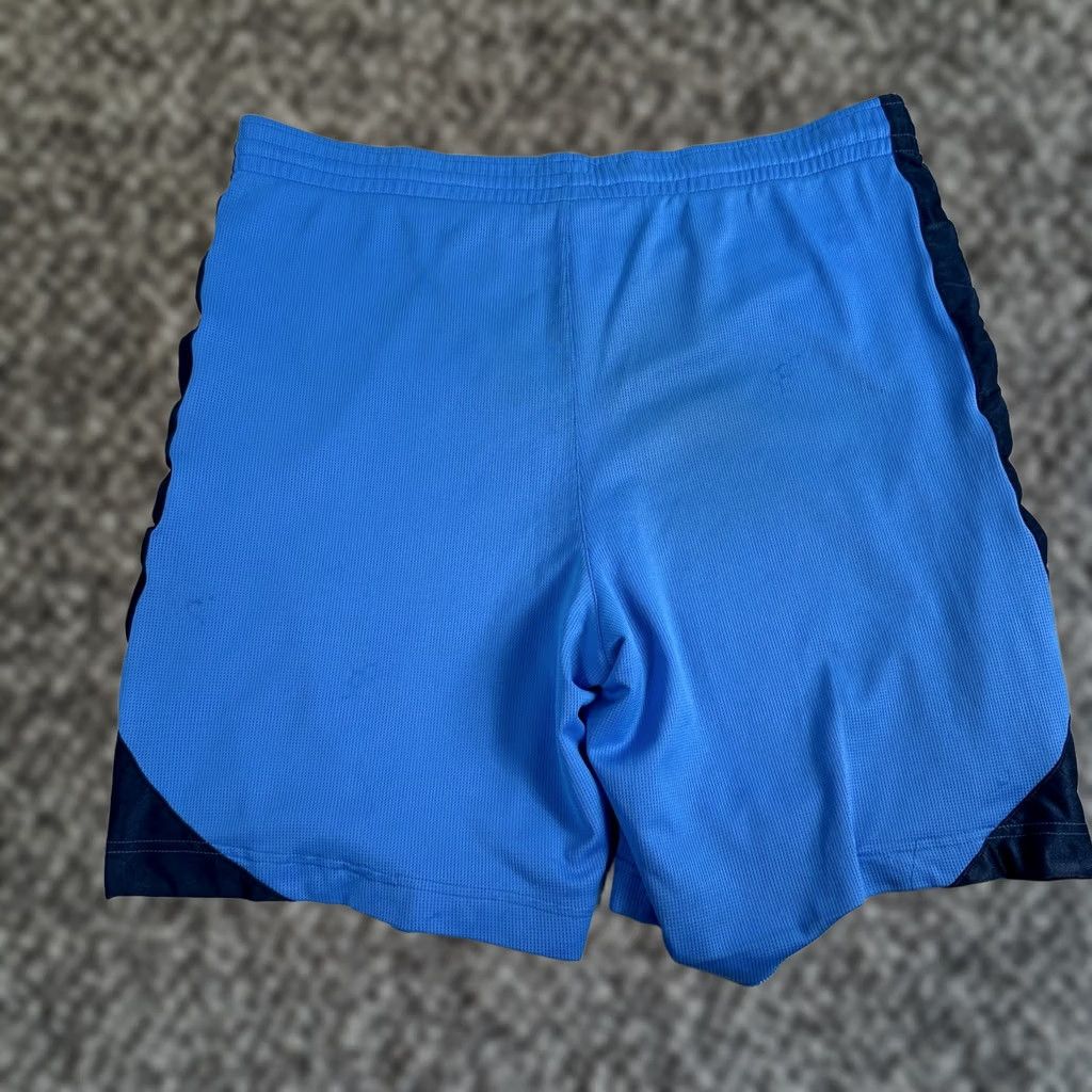 Nike VINTAGE Nike Basketball Shorts Mens L Blue Gray Tag Activewear Gym Size US 33 - 1 Thumbnail