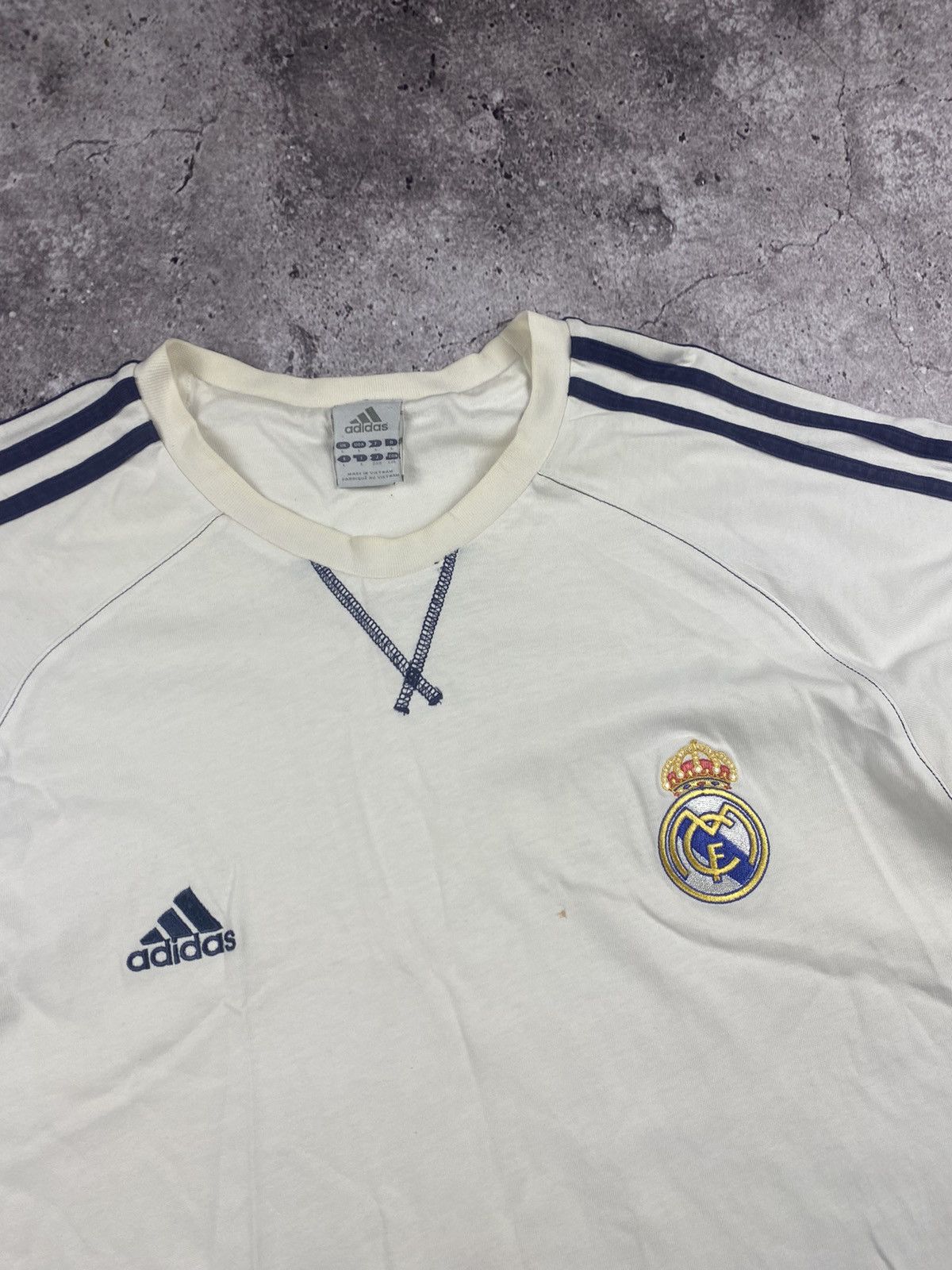 Adidas × Vintage Vintage Adidas Real Madrid Y2K soccer cotton oversized shirt Size US L / EU 52-54 / 3 - 3 Thumbnail