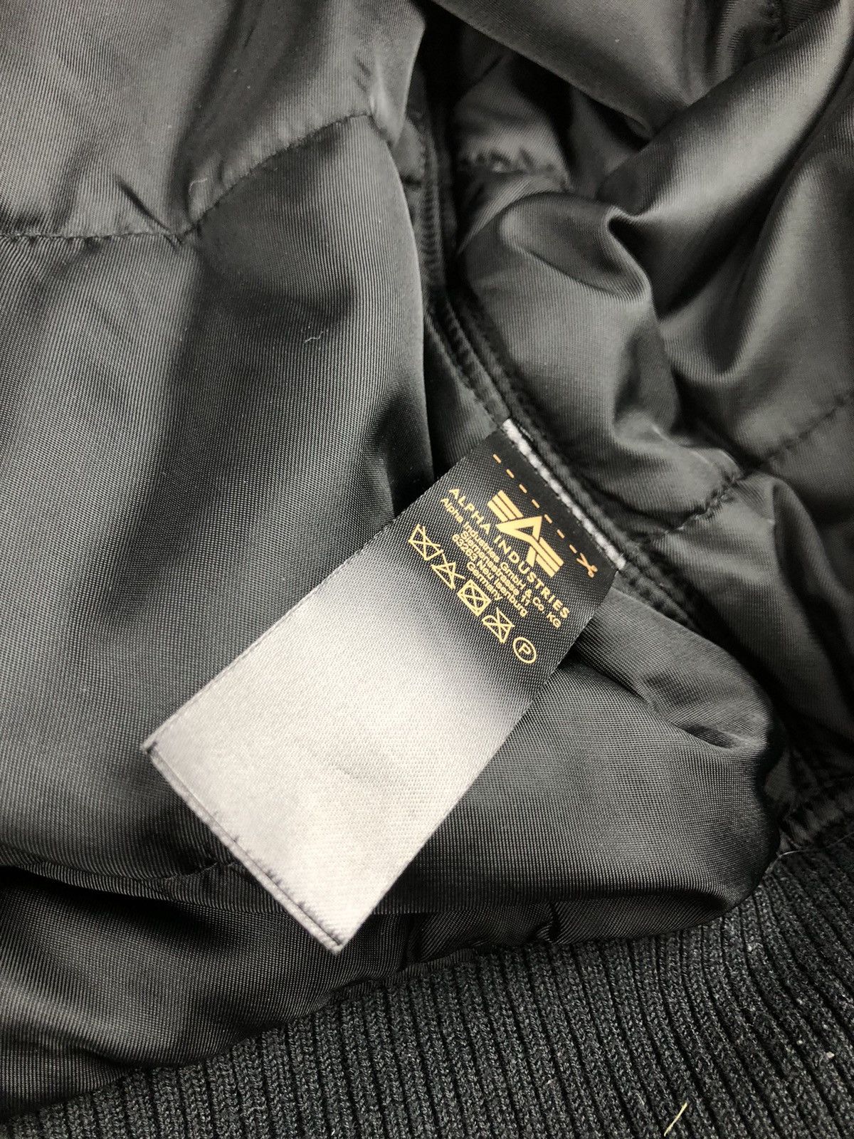 Alpha Industries Alpha Industries MA-1 Bomber Jacket Flying hooded Size US XL / EU 56 / 4 - 9 Thumbnail
