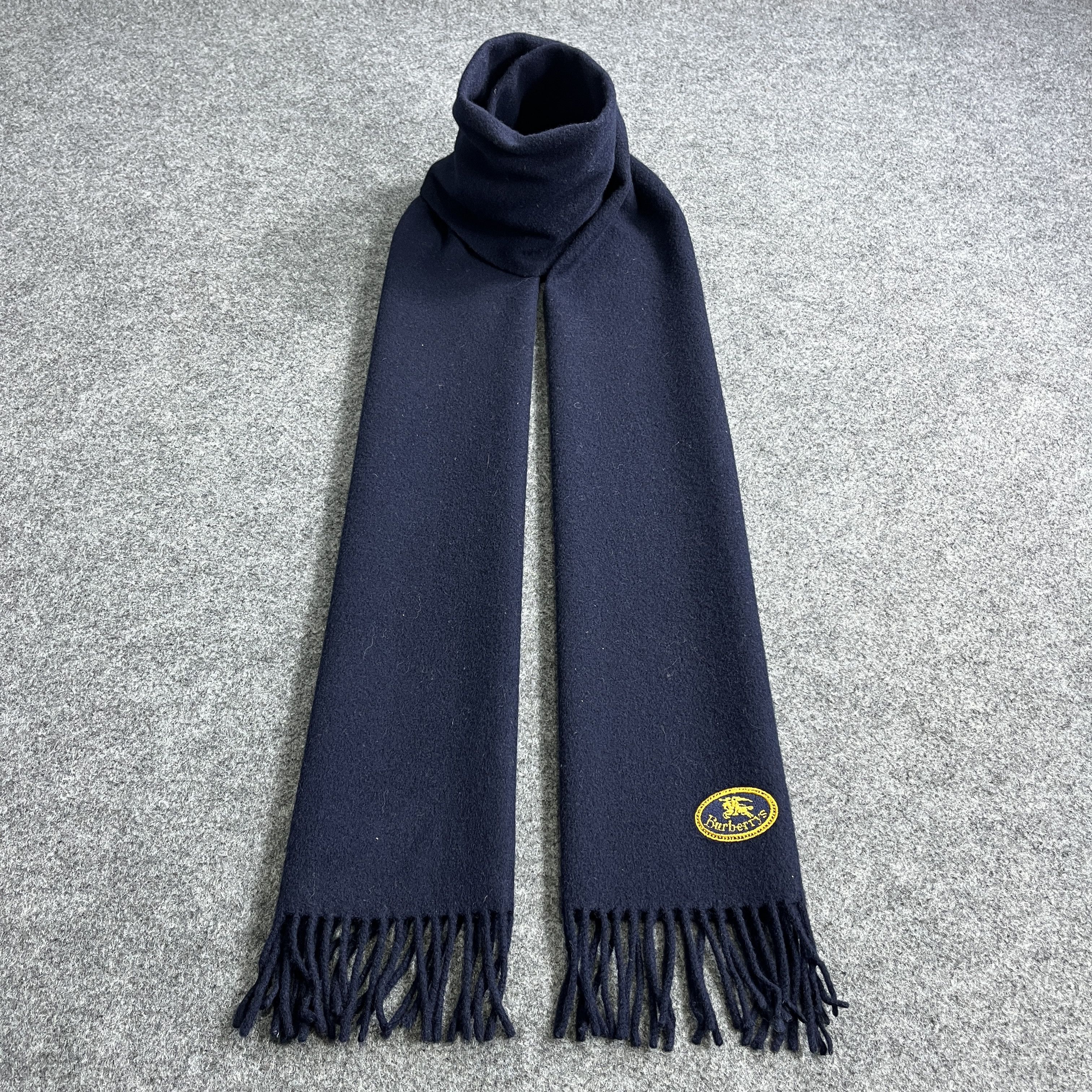 Burberry Burberrys Scarf / Muffler / Neckwear T1514 Size ONE SIZE - 1 Thumbnail