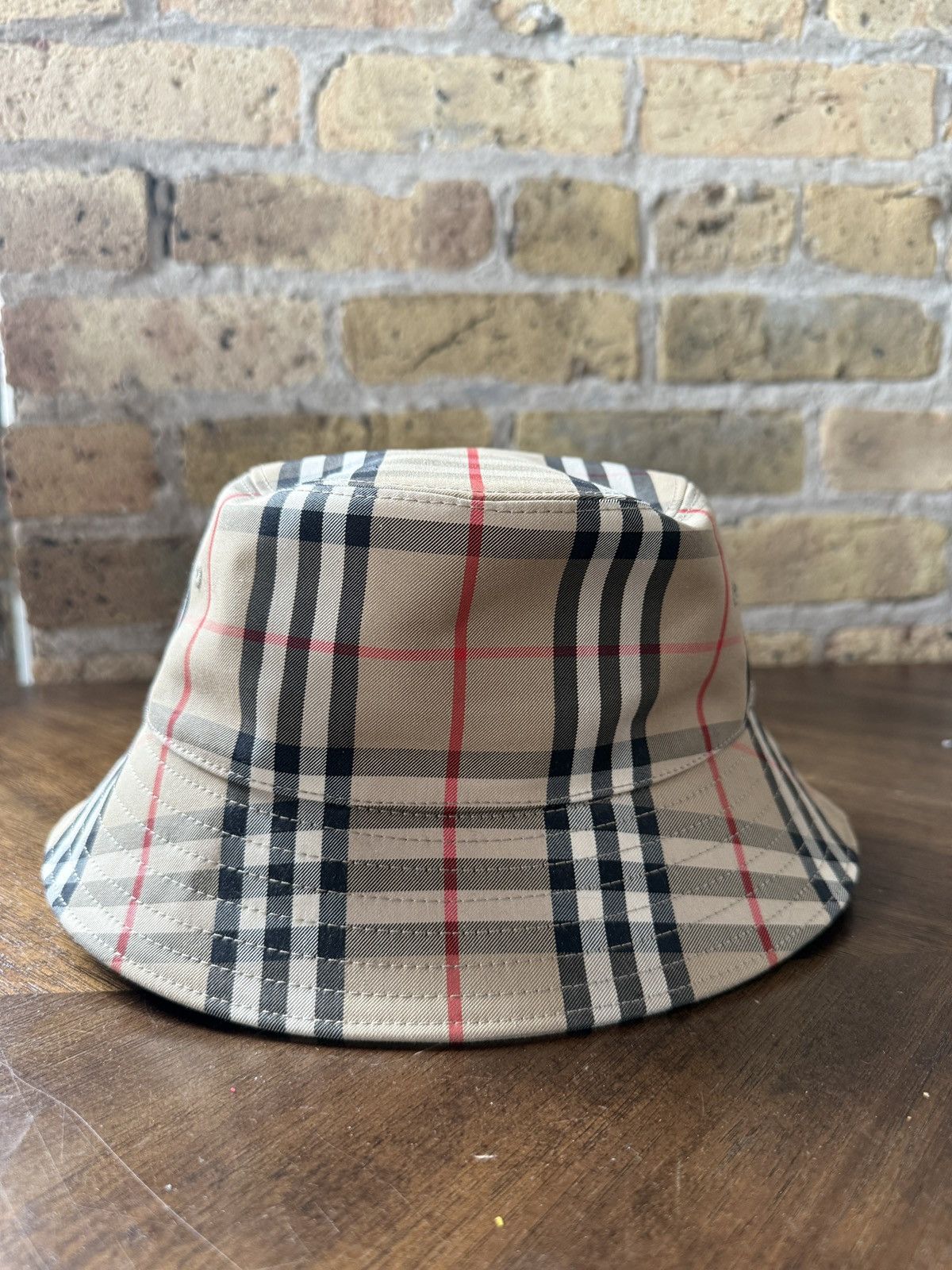 Burberry Burberry Bucket Hat- Great Condition! Size ONE SIZE - 2 Thumbnail