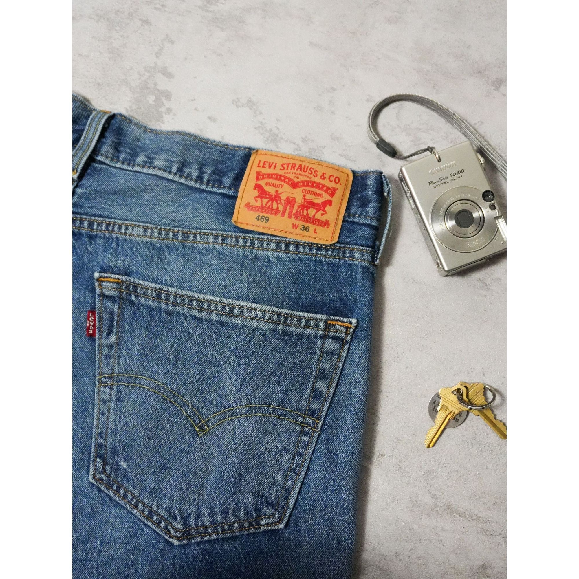 Levi's Levi's 469 Denim Dark Wash Jorts Size US 36 / EU 52 - 3 Thumbnail