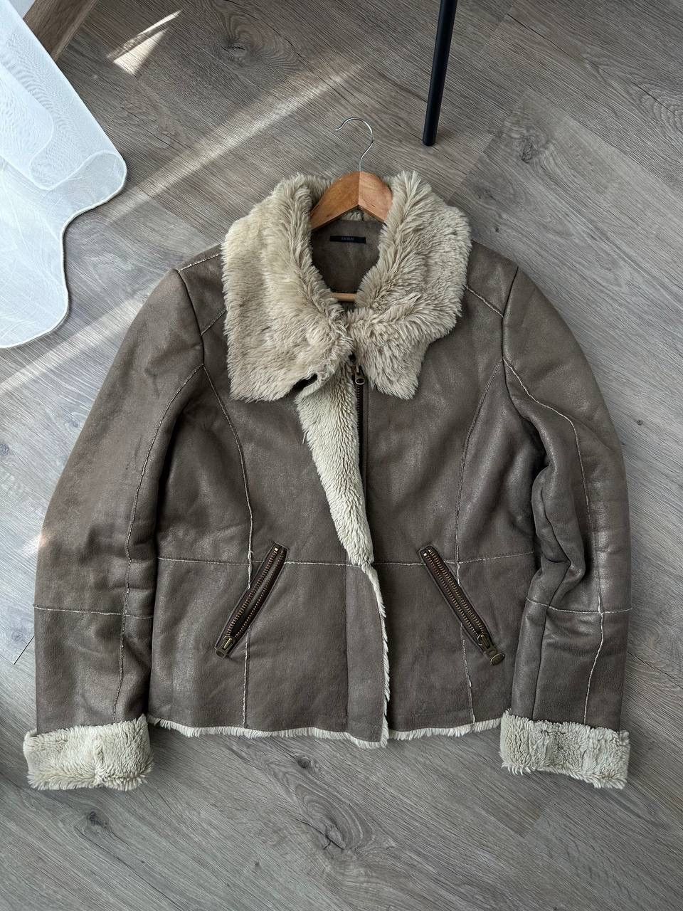 Japanese Brand × Vintage Vintage Japanese Avantgarde Faux Beige B.3 Style Jacket Y2K Size S / US 4 / IT 40 - 2 Thumbnail