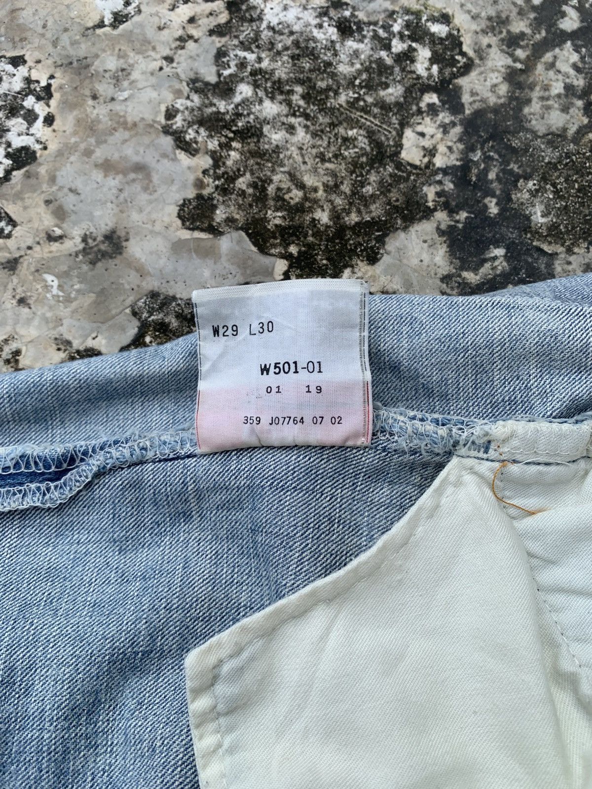 Levi's Vintage Levi's 501 Blue Jeans Size US 29 - 9 Thumbnail