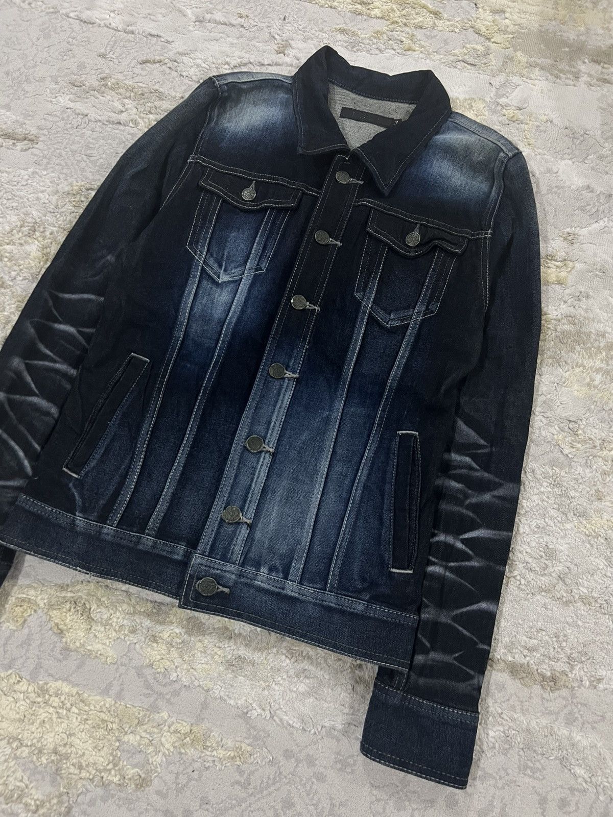 GOSTAR DE FUGA × KMRii × Yasuyuki Ishii Y2K Gostar de Fuga Elongated Arm Whiskers Faded Denim Jacket Size US S / EU 44-46 / 1 - 2 Thumbnail