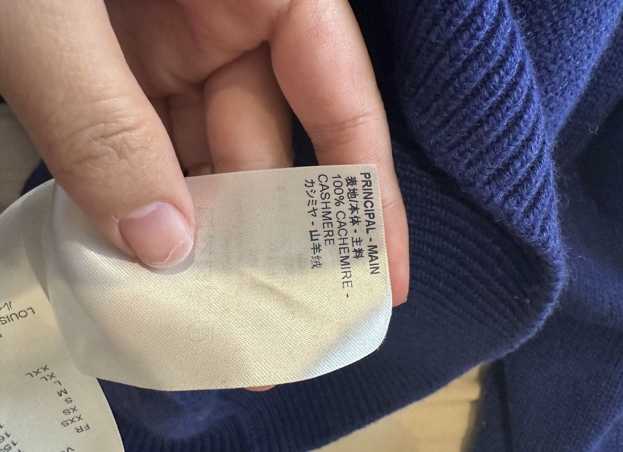 Louis Vuitton Louis Vuitton 100% pure cashmere sweater 2412-Nextarrow Size US S / EU 44-46 / 1 - 5 Thumbnail