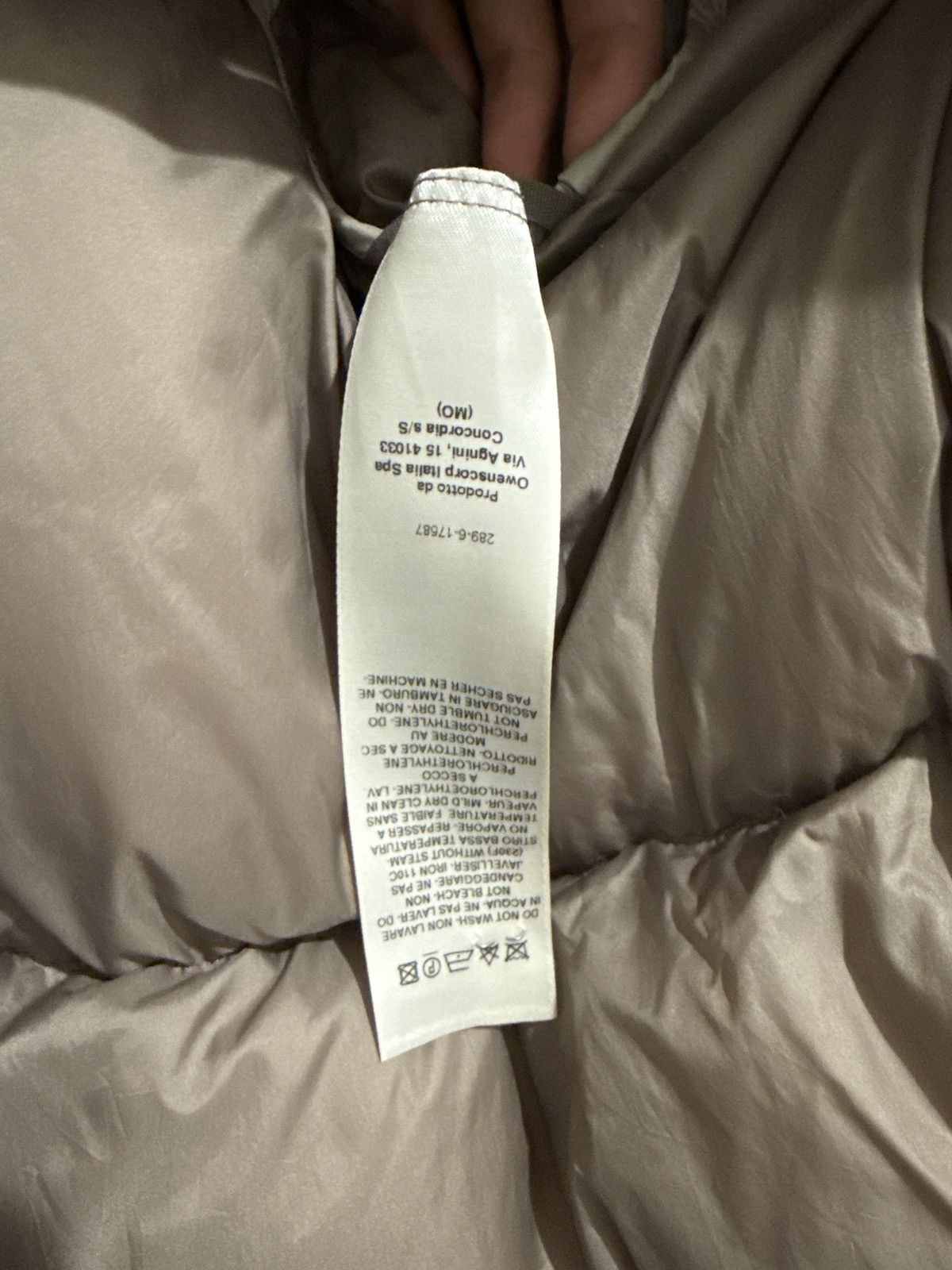 Rick Owens rick owens beige taupe down funnel neck jacket- gently used Size XS / US 0-2 / IT 36-38 - 4 Thumbnail