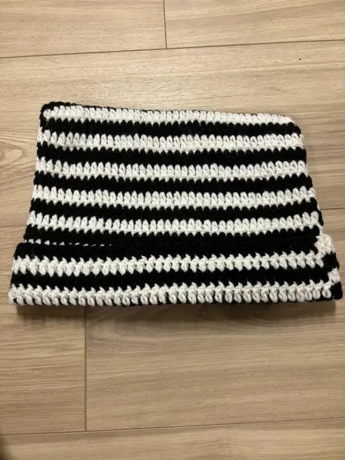 Japanese Brand Mayumi x Hoshi O31 - Knitted Ears Beanie (black/white) Size ONE SIZE - 3 Thumbnail