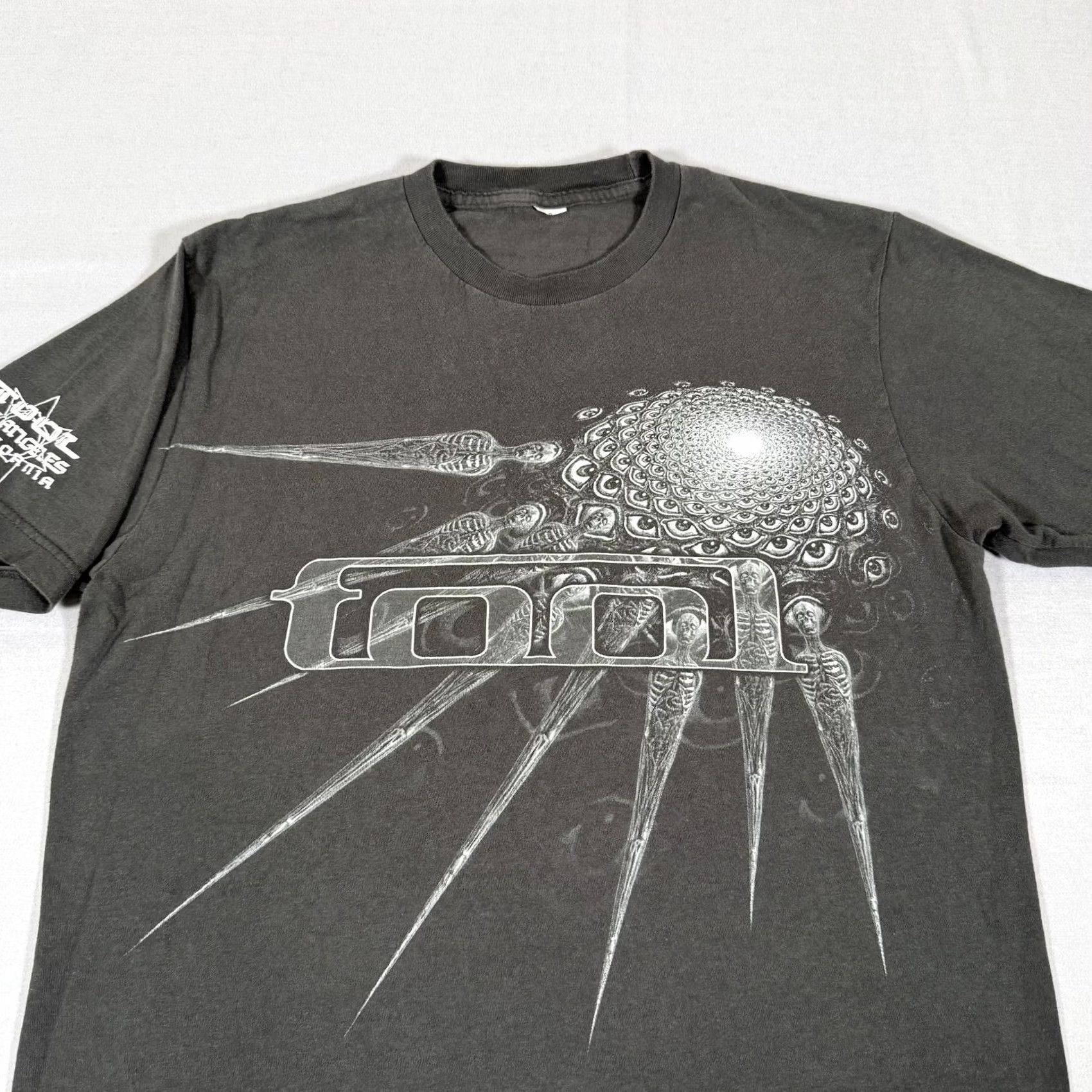 Vintage Tool Shirt Mens M Gray Spectre Spikes Band Music Tour Concert 2017 Rock Tee Size US M / EU 48-50 / 2 - 2 Thumbnail