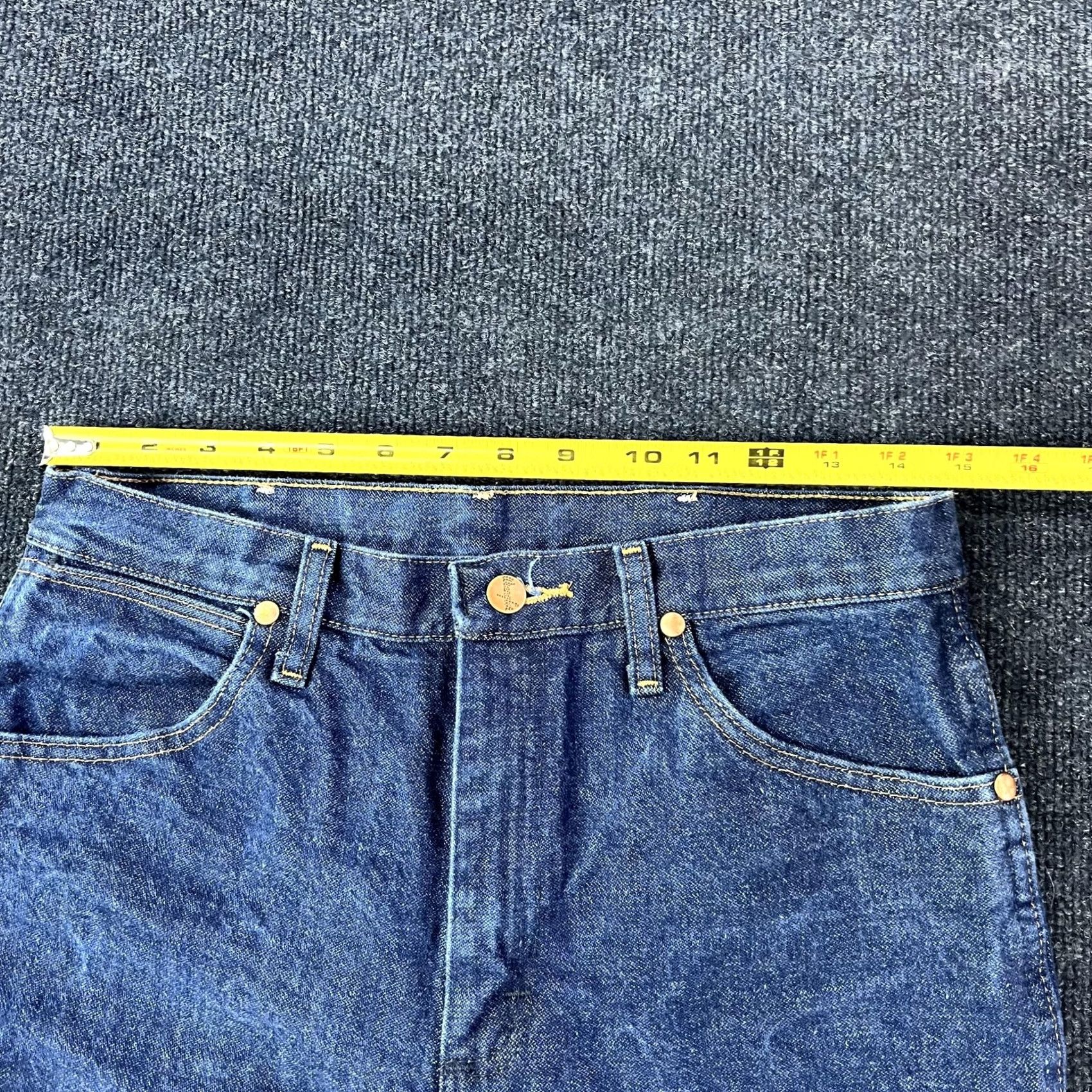 Wrangler Wrangler Jeans Mens 26x29 Blue Denim Straight Leg Medium Wash Casual Pants Size US 26 / EU 42 - 5 Thumbnail